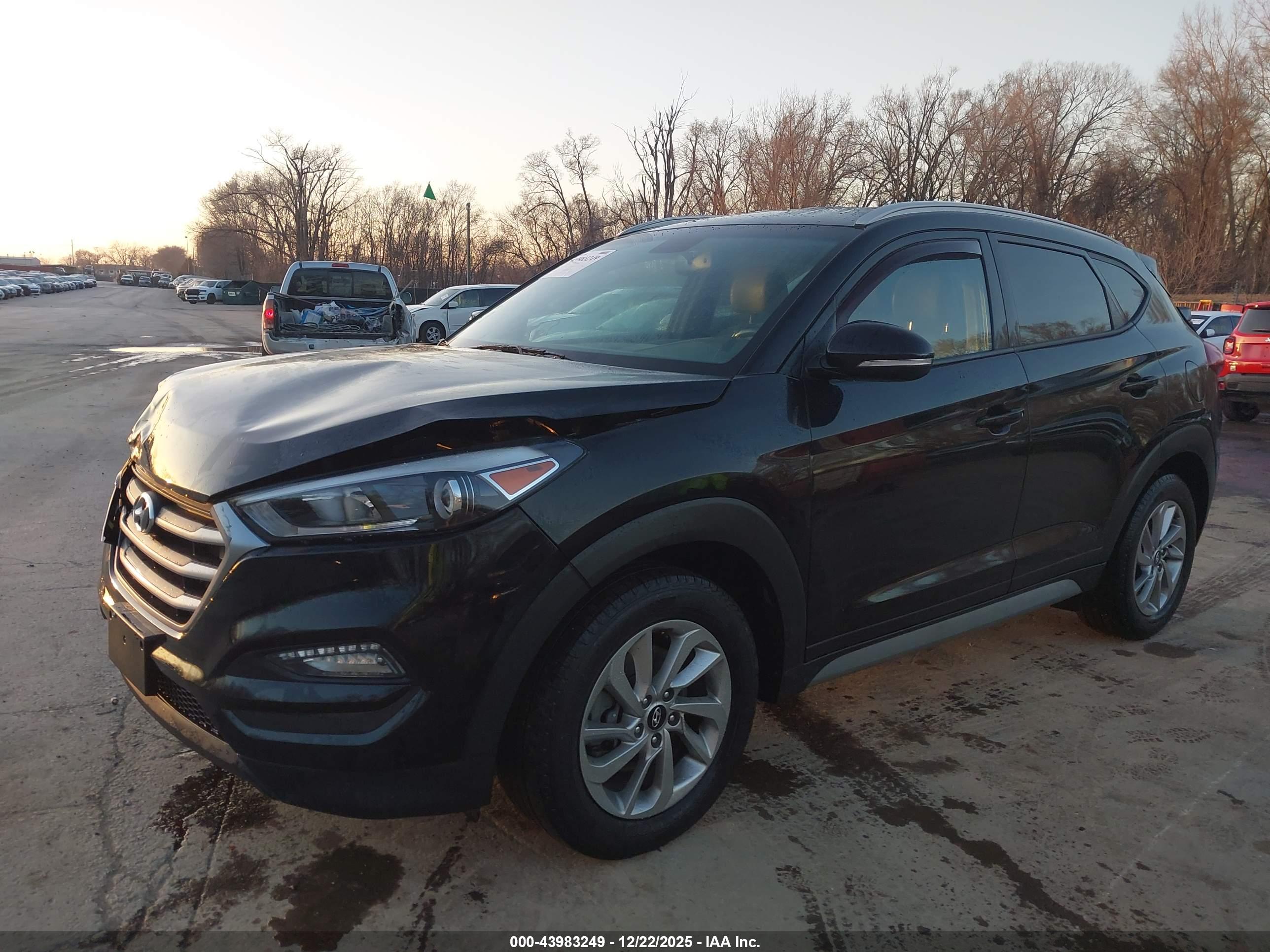 HYUNDAI TUCSON image 2