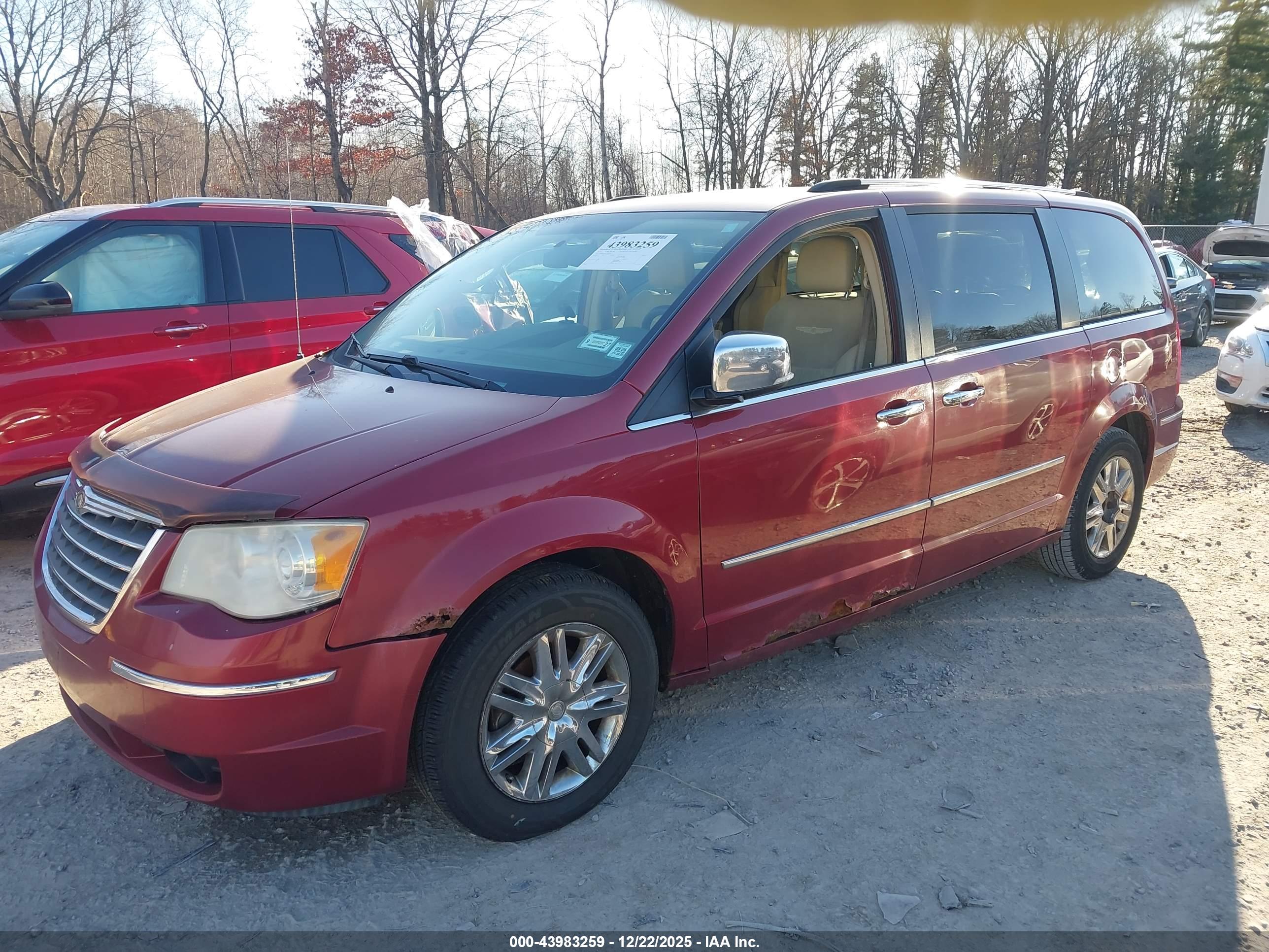 CHRYSLER TOWN image 2