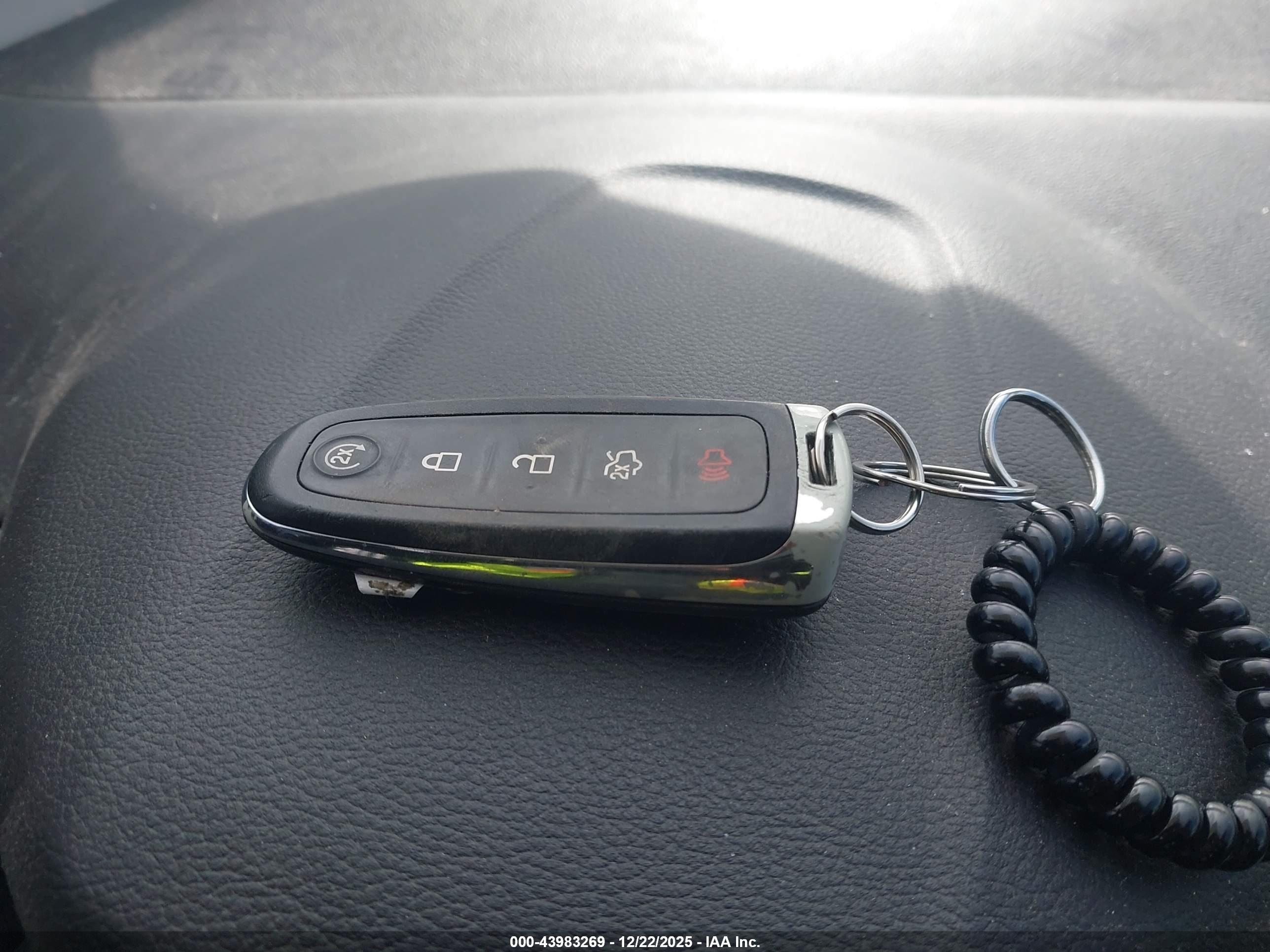 FORD ESCAPE image 11