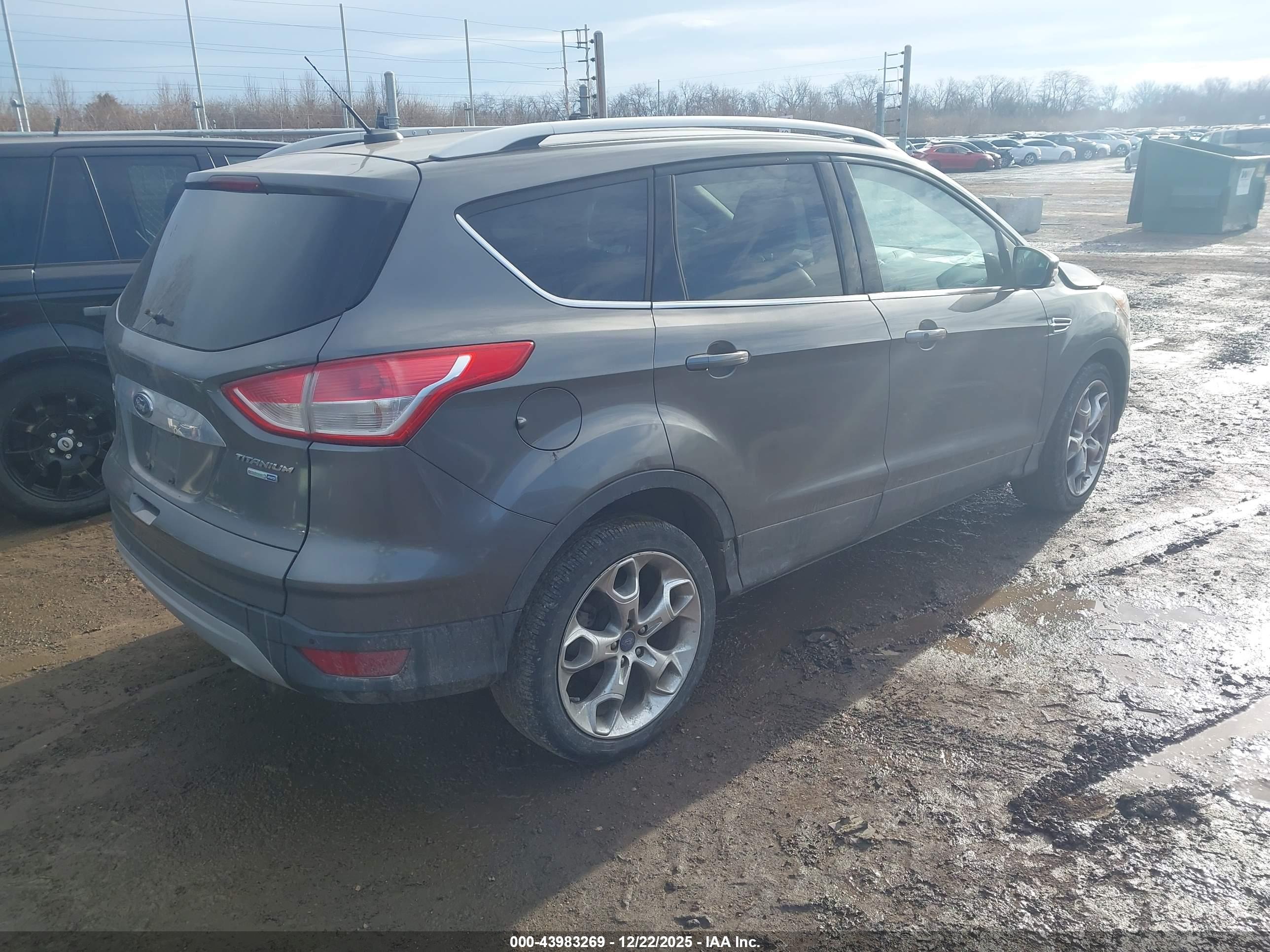 FORD ESCAPE image 4