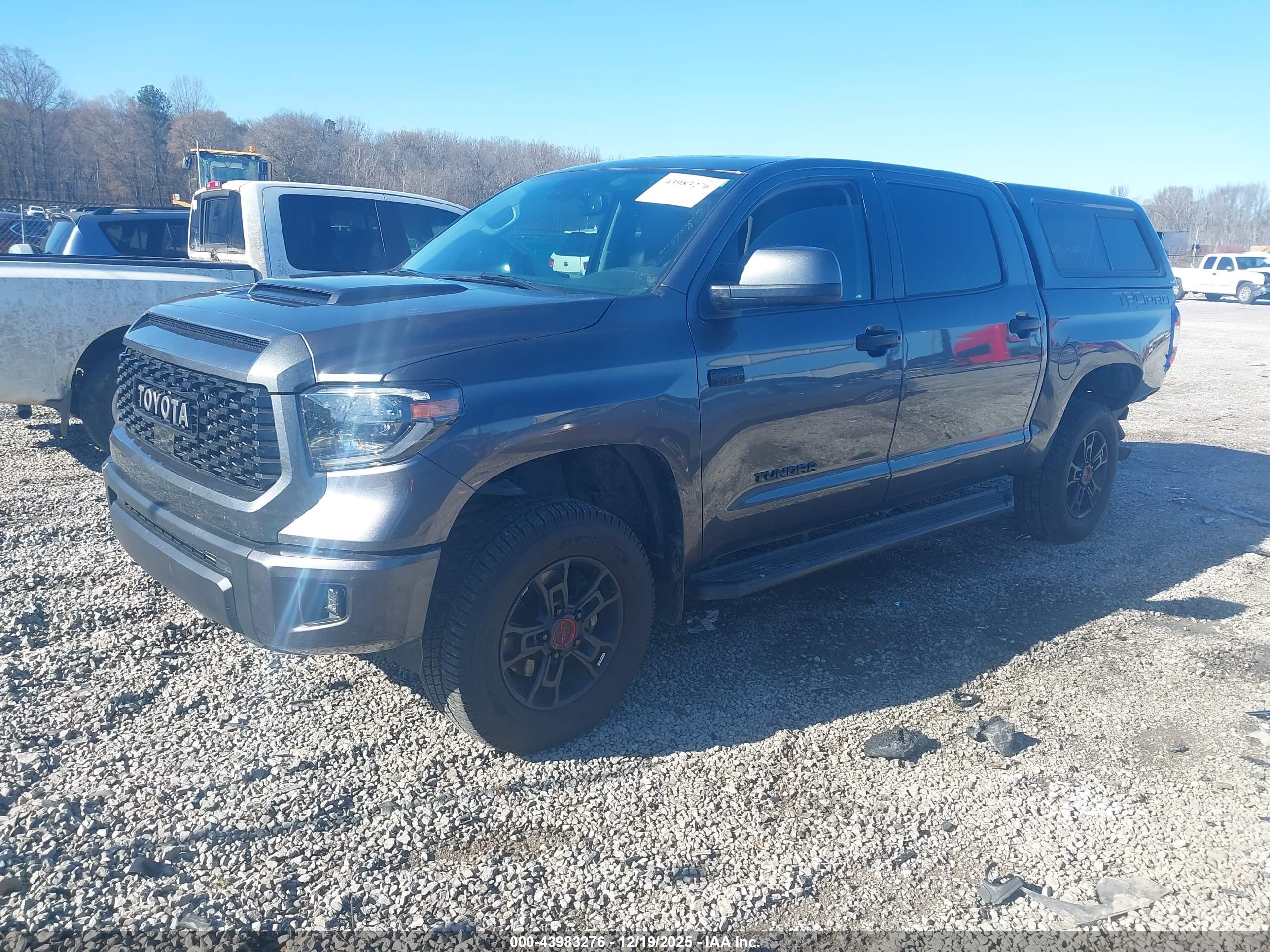 TOYOTA TUNDRA image 2