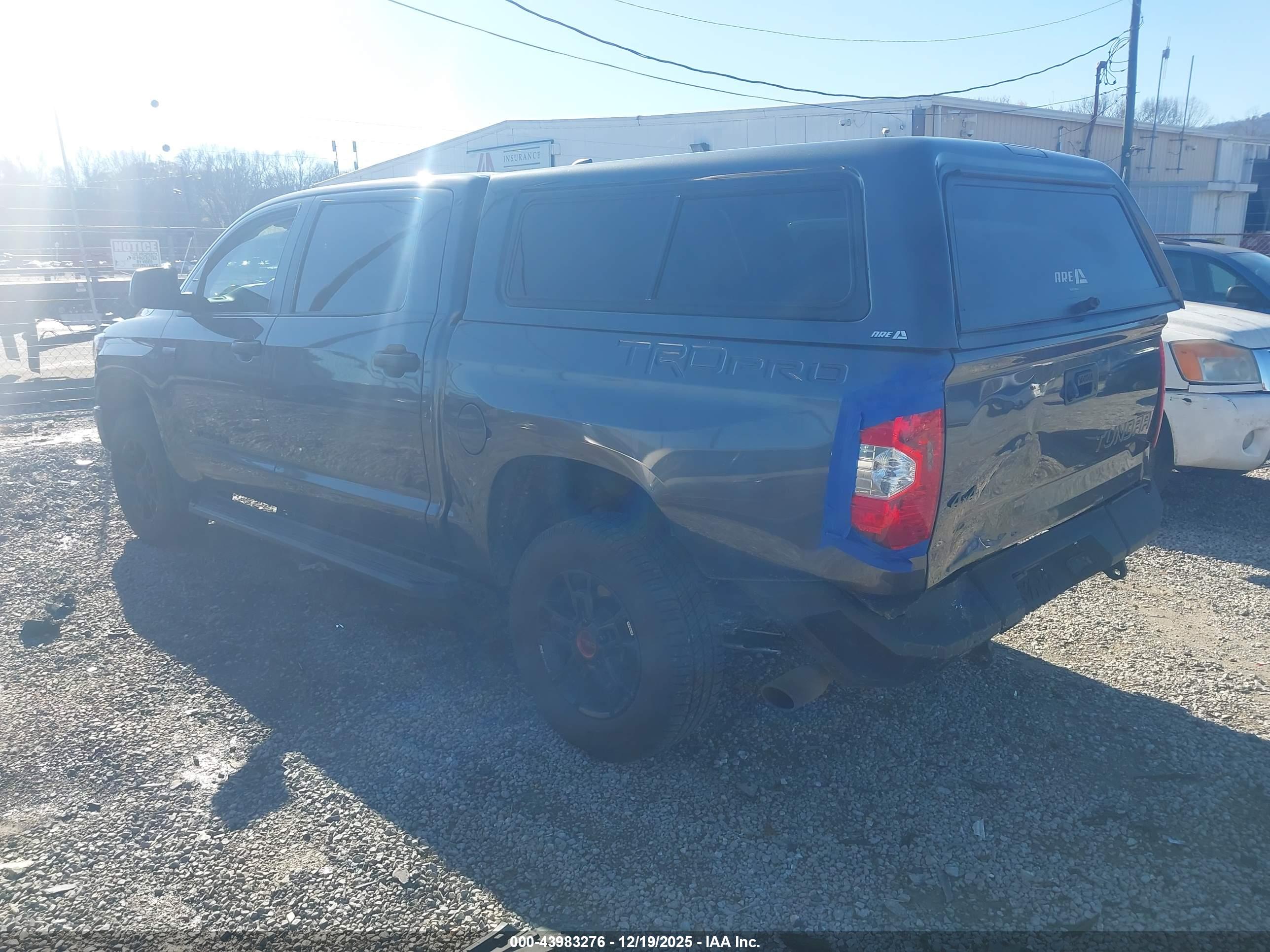TOYOTA TUNDRA image 3