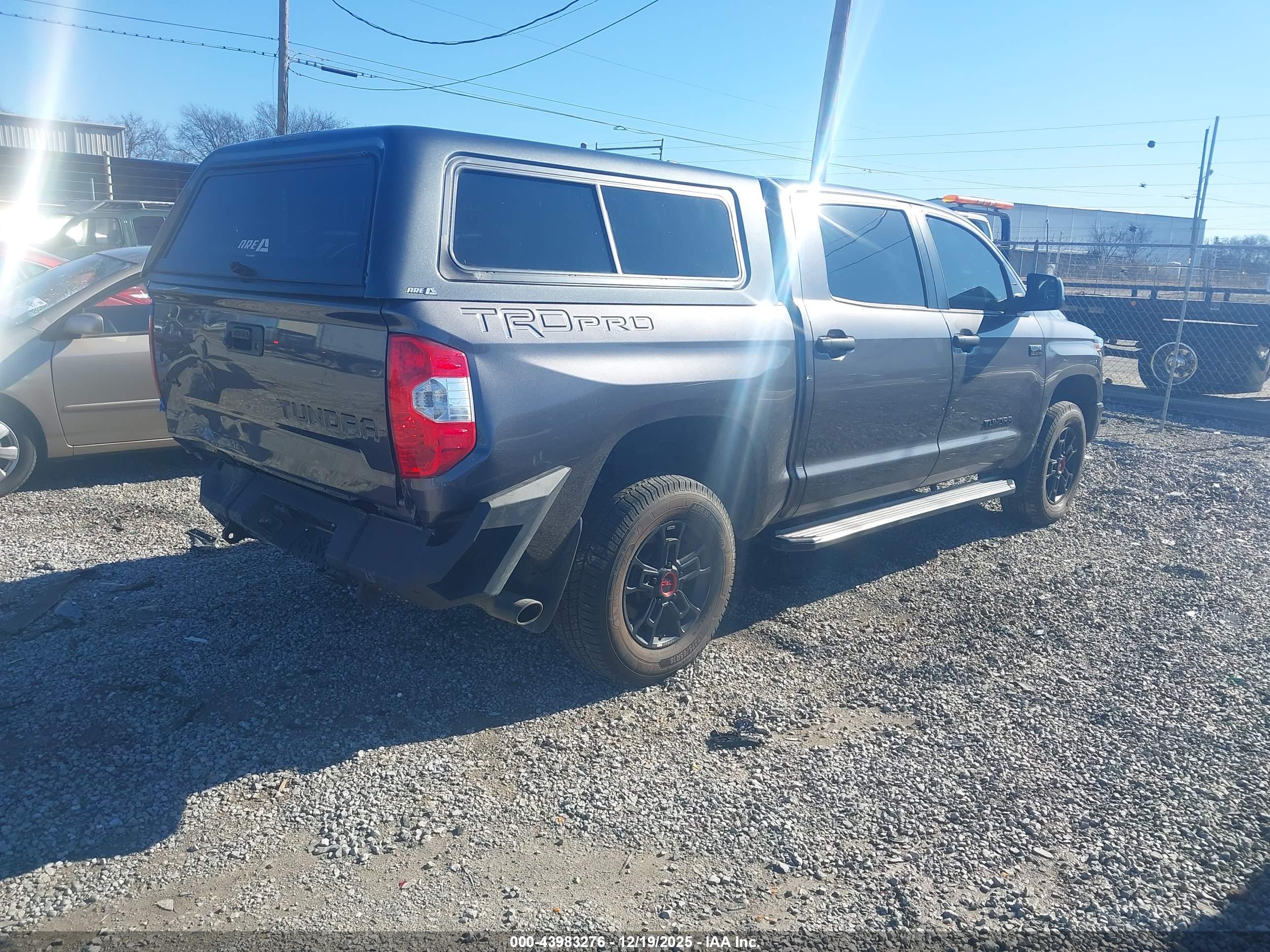 TOYOTA TUNDRA image 4