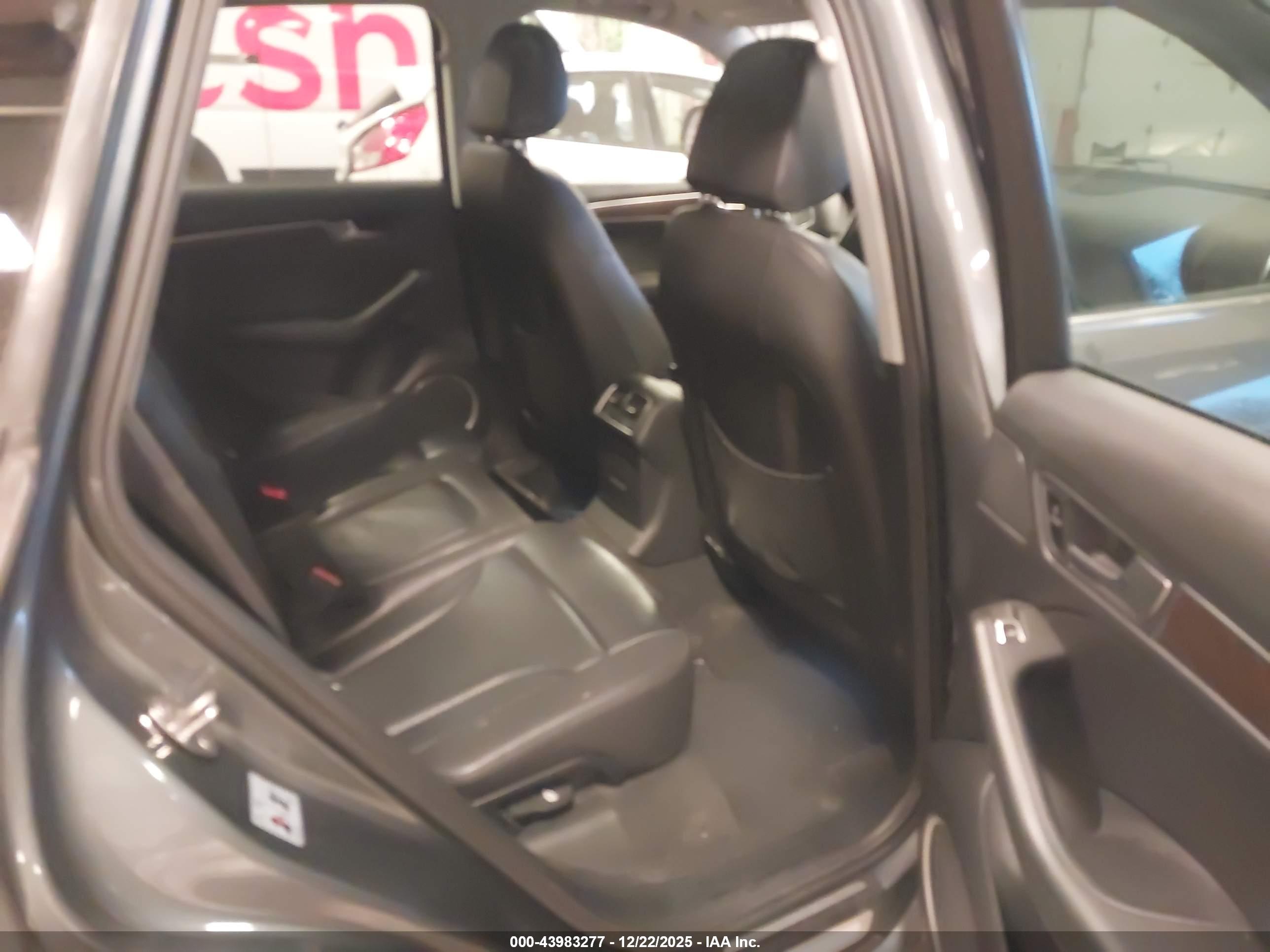 AUDI Q5 image 8