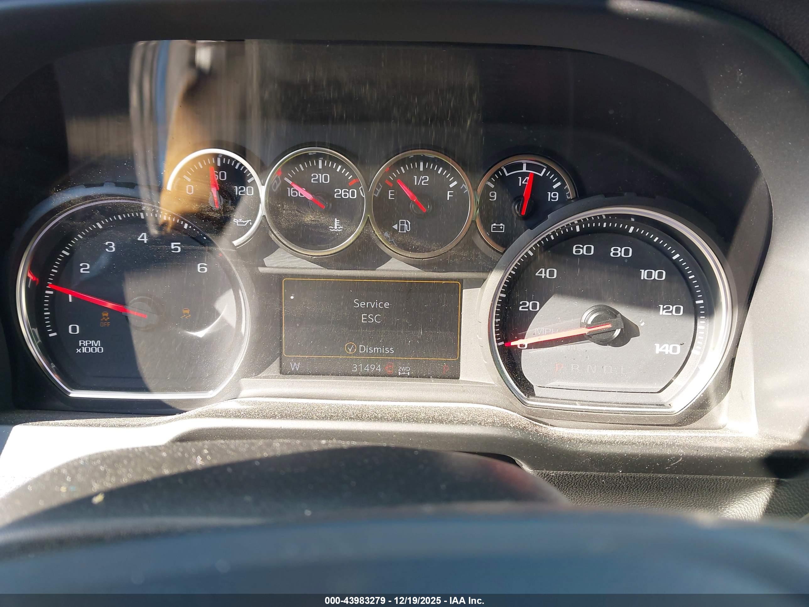 CHEVROLET SILVERADO image 6