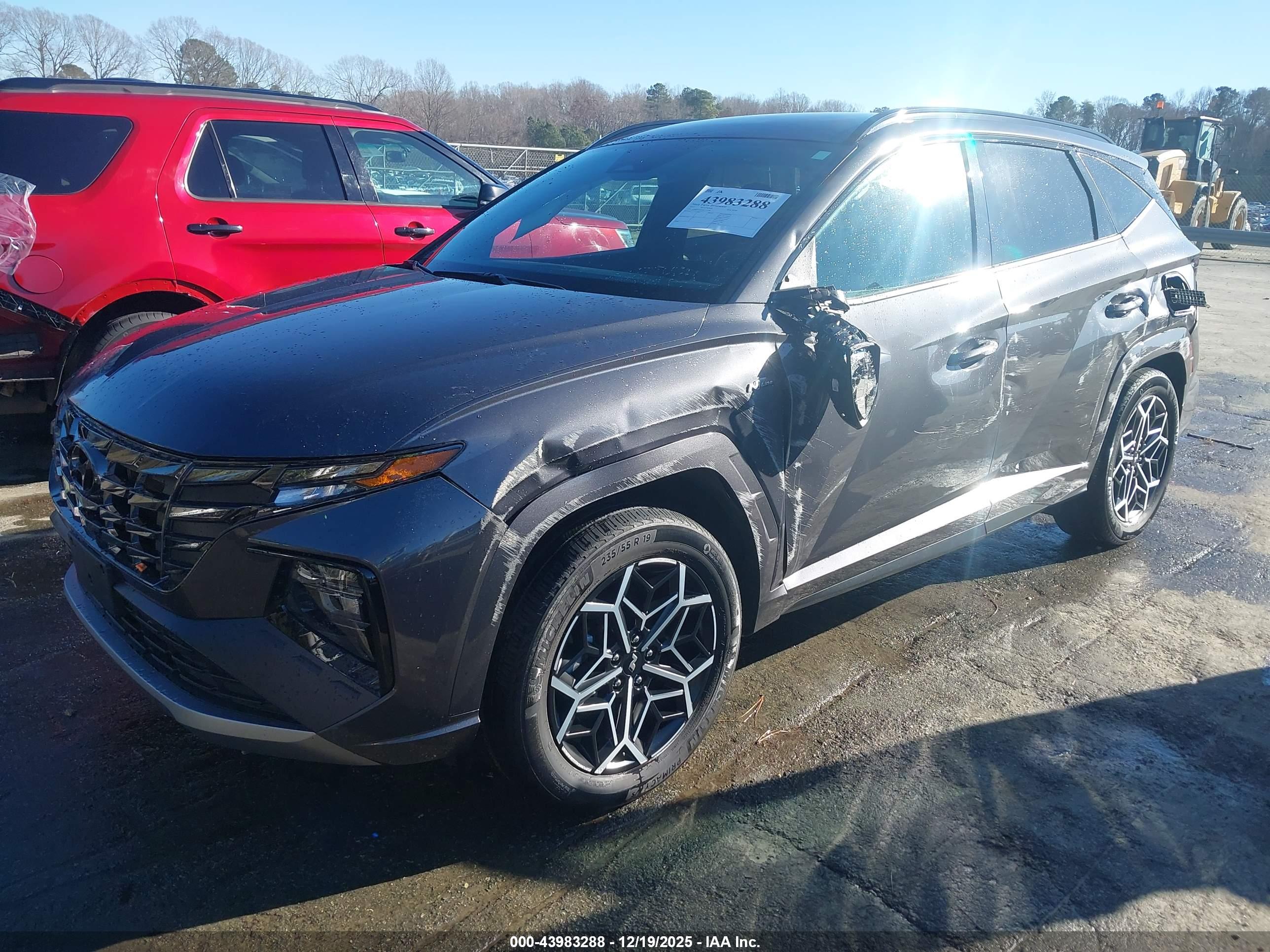 HYUNDAI TUCSON image 2