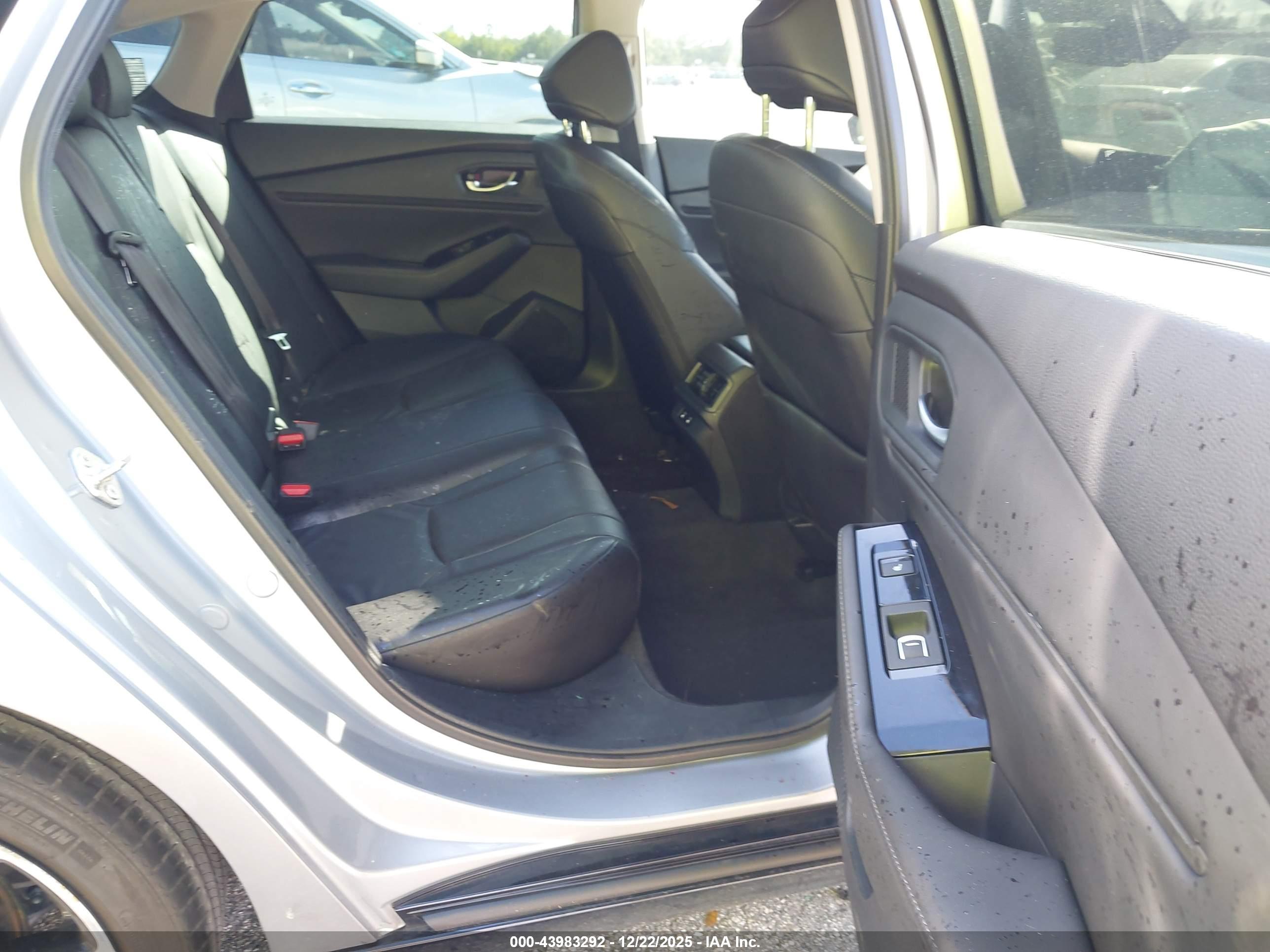 HONDA ACCORD image 8