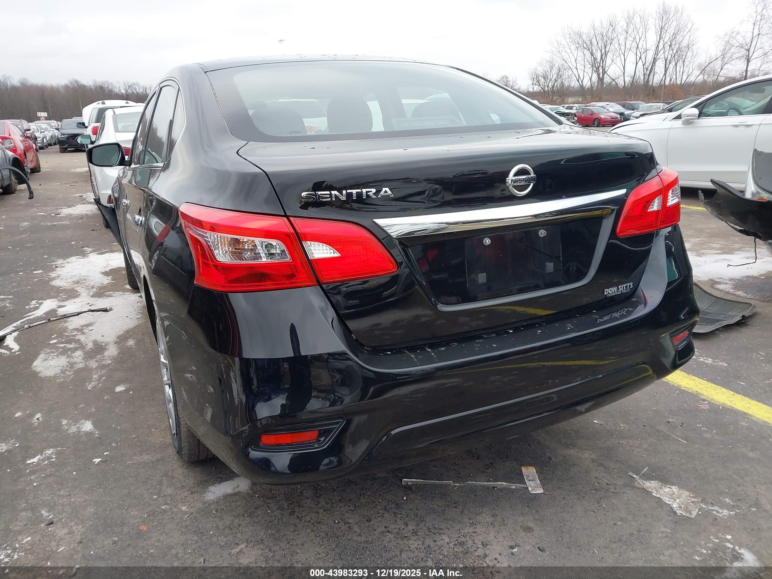 NISSAN SENTRA image 3