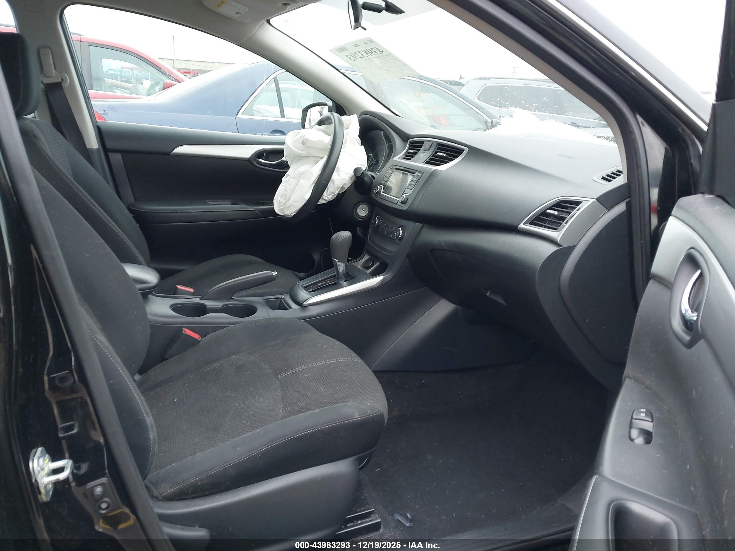 NISSAN SENTRA image 5