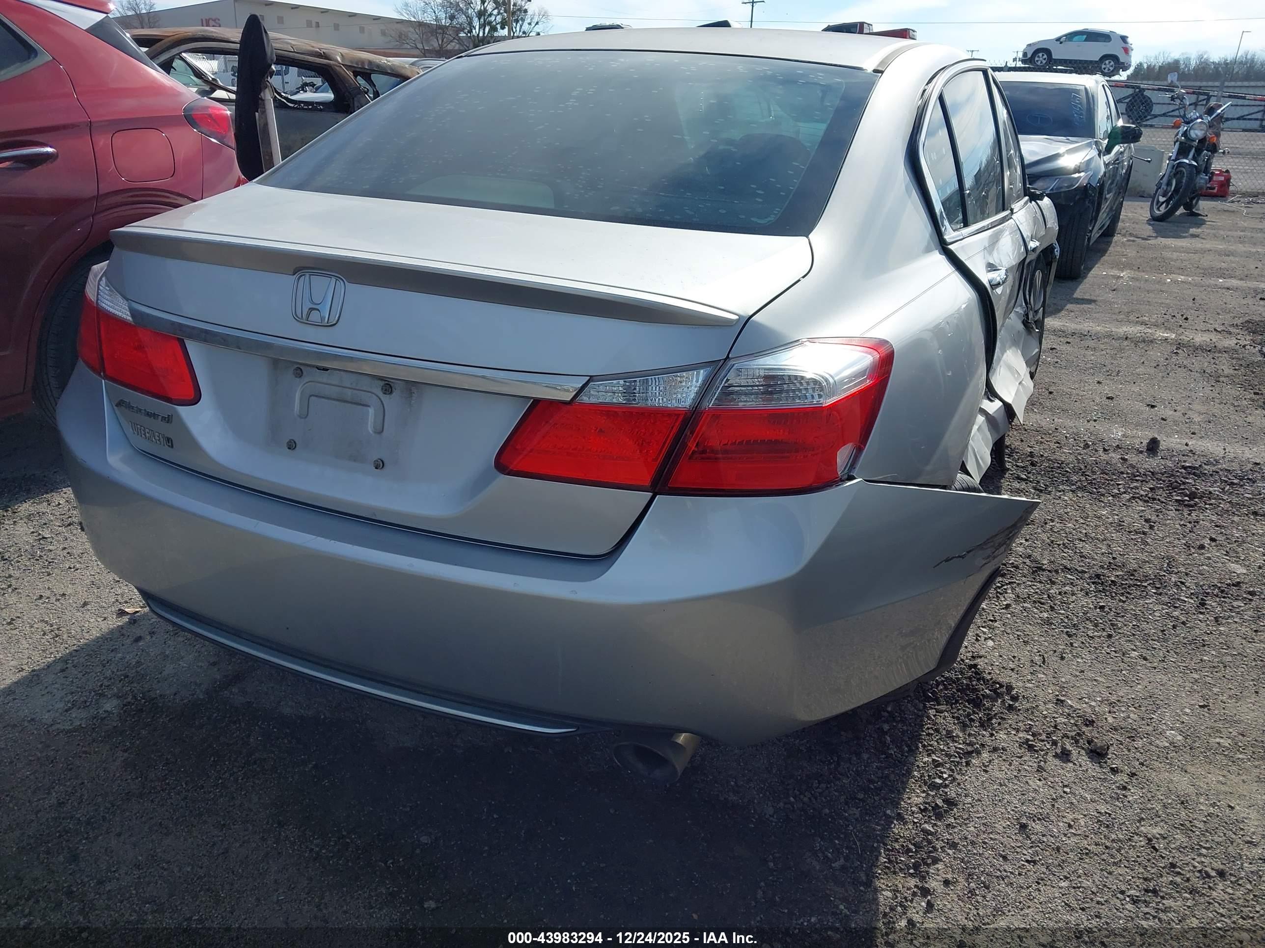 HONDA ACCORD image 4