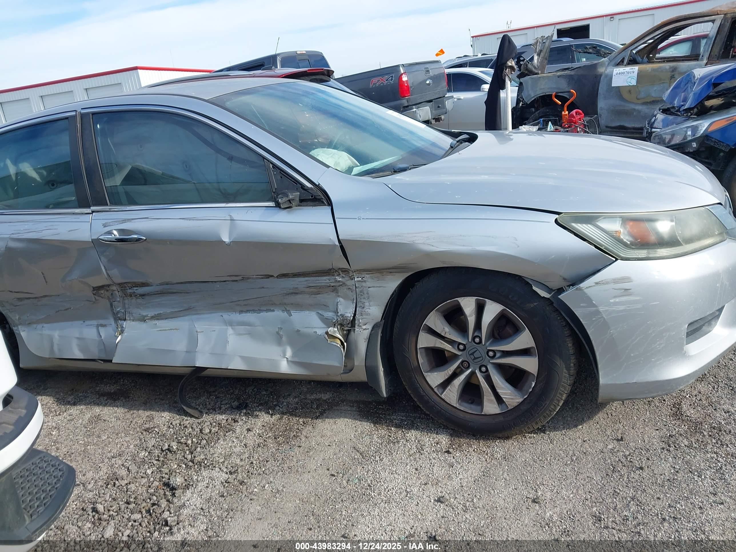 HONDA ACCORD image 5