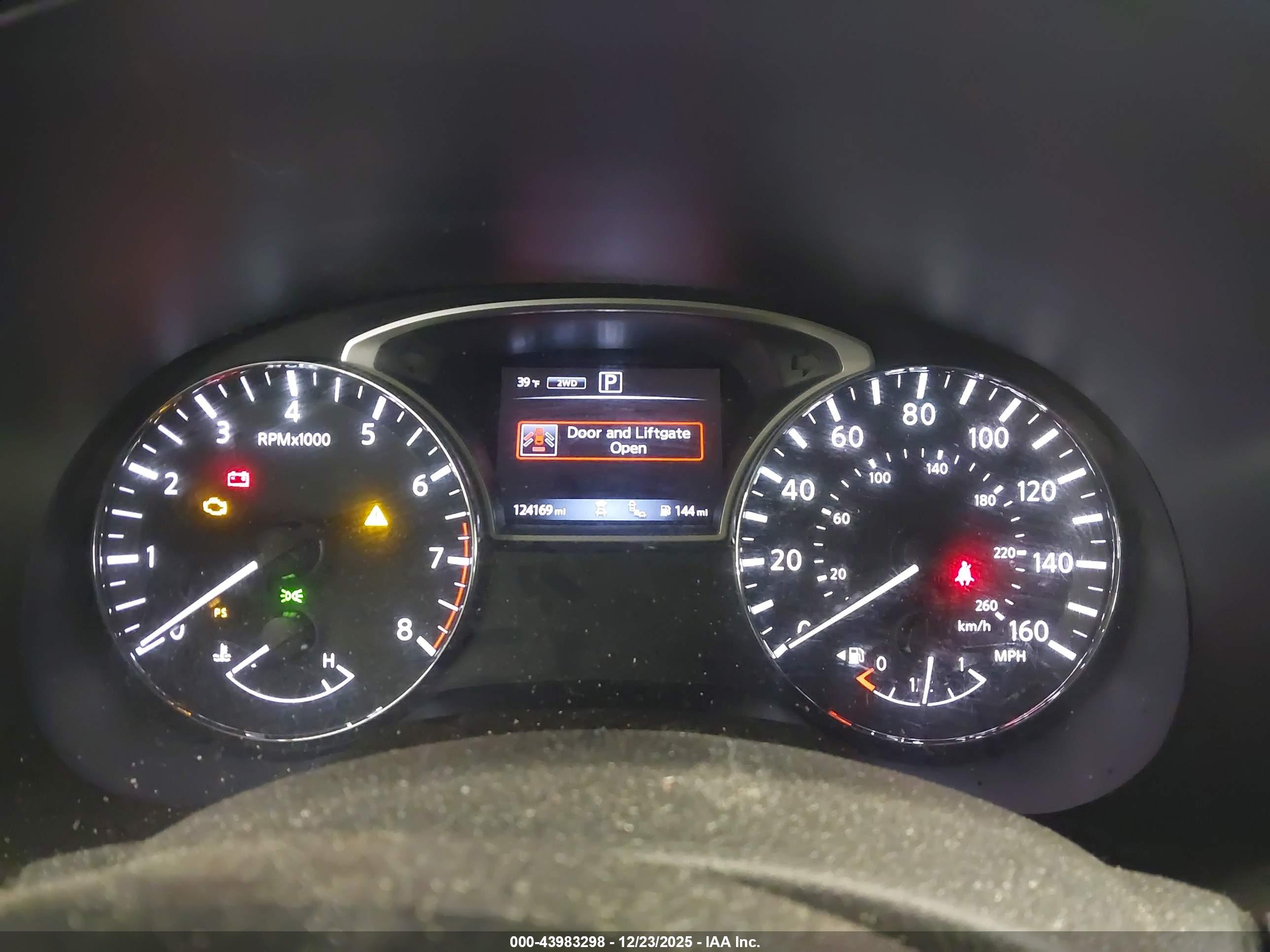 NISSAN PATHFINDER image 7