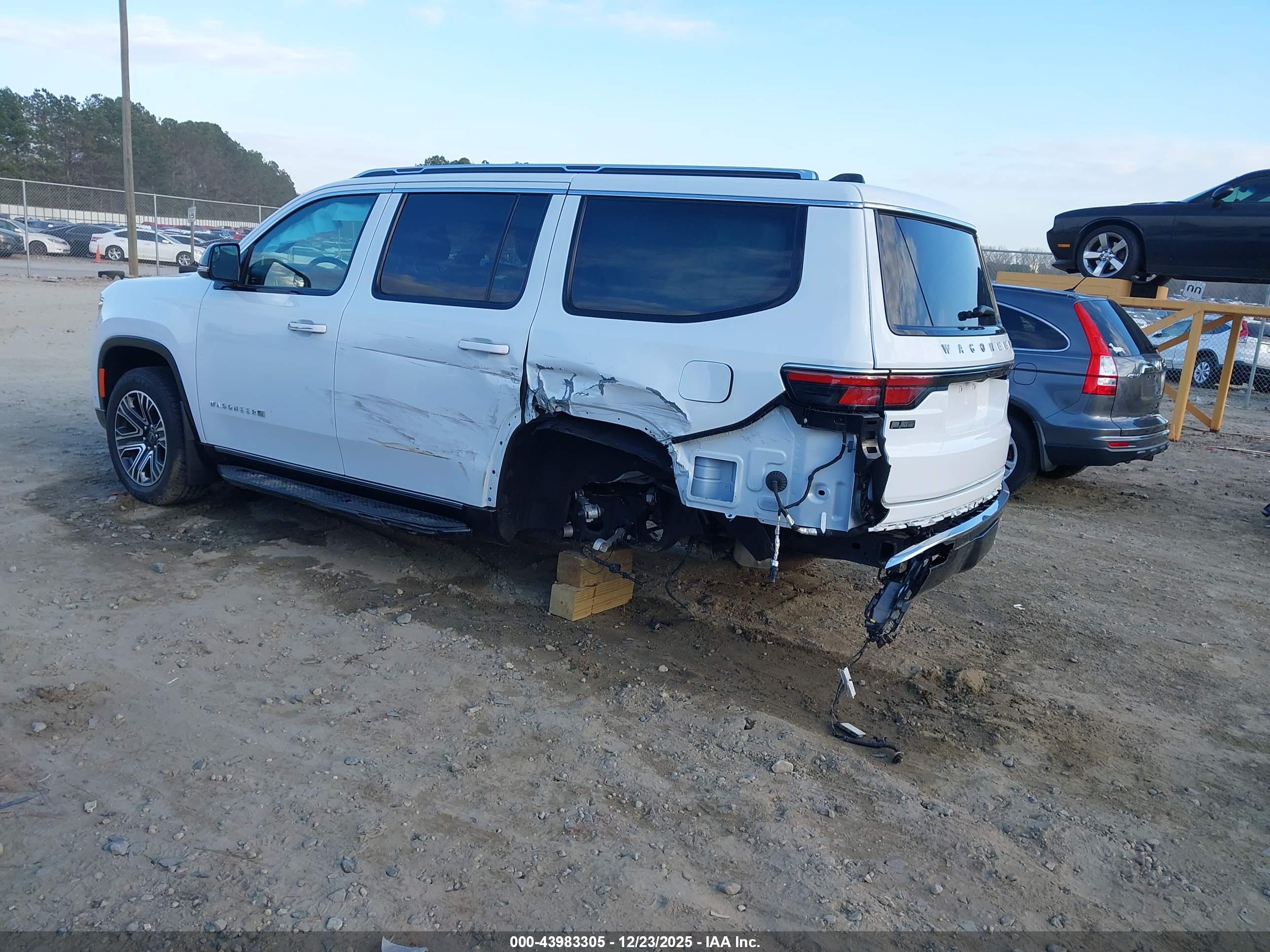 JEEP WAGONEER image 3