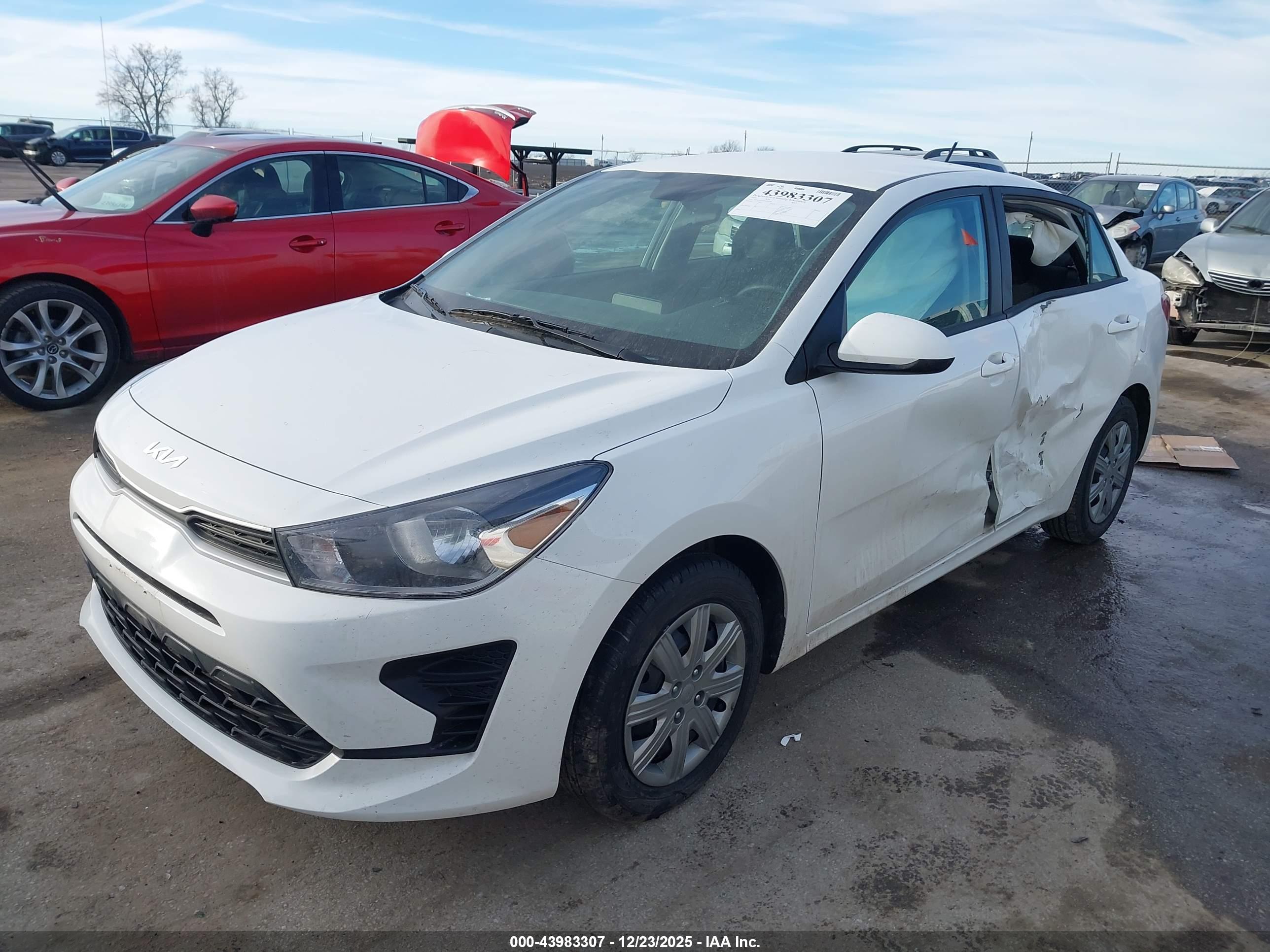 KIA RIO image 2