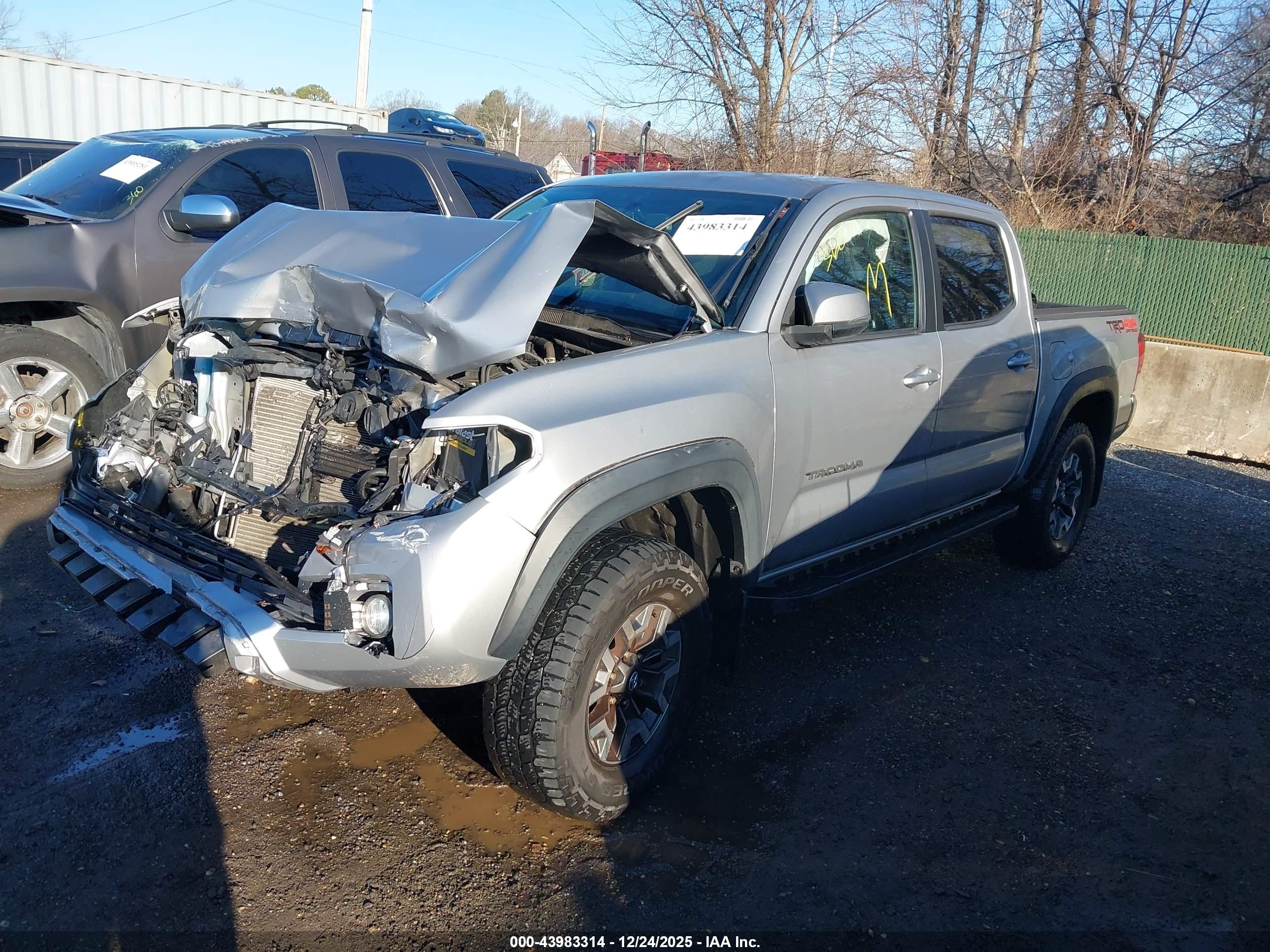 TOYOTA TACOMA image 2