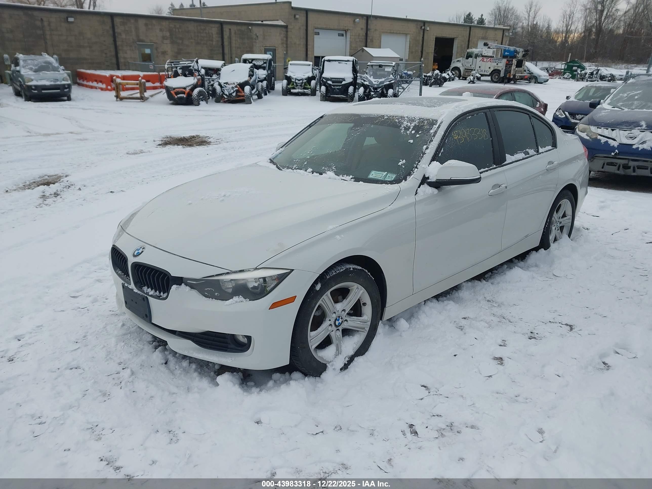 BMW 328I image 2