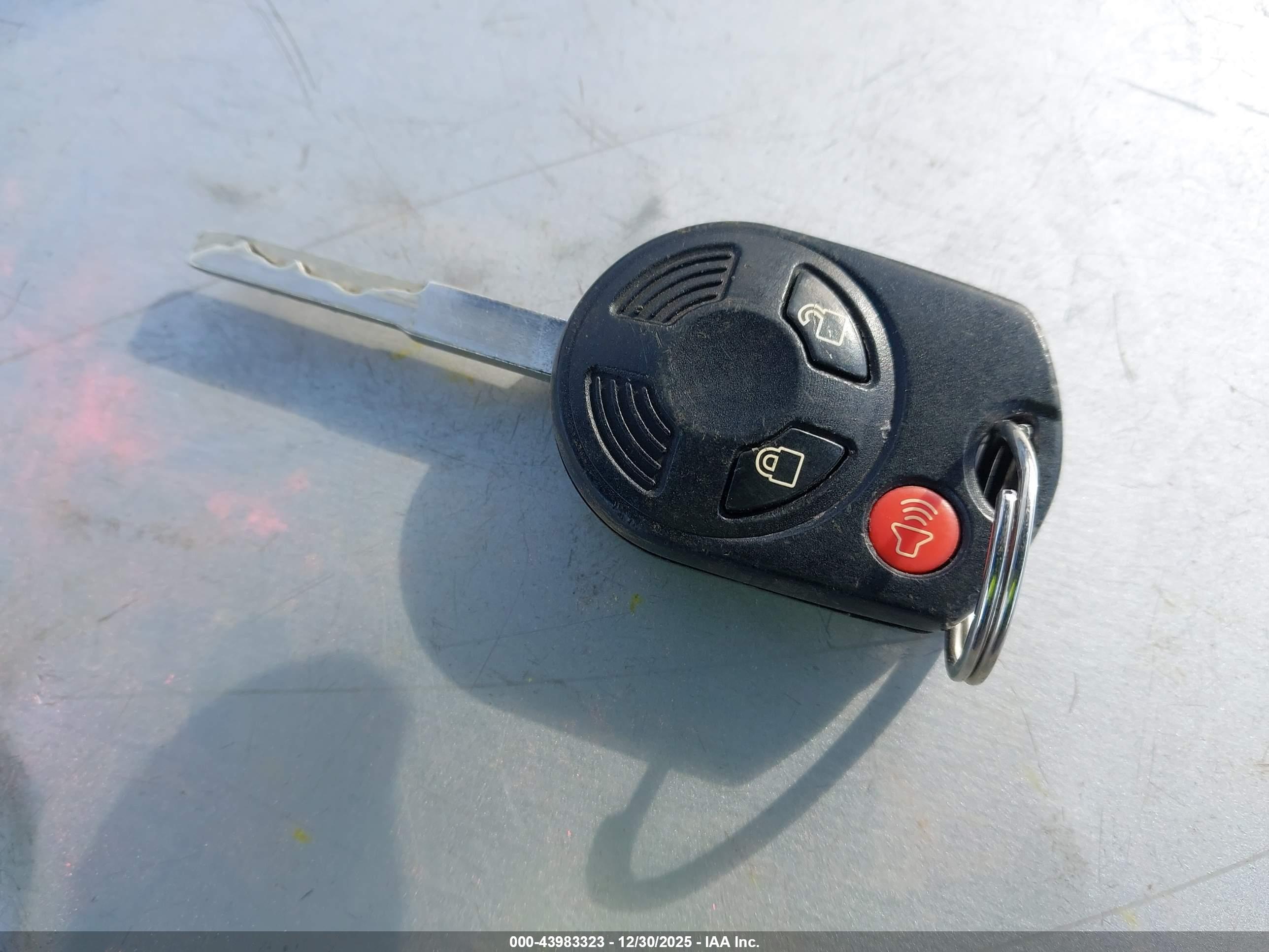 FORD ESCAPE image 11