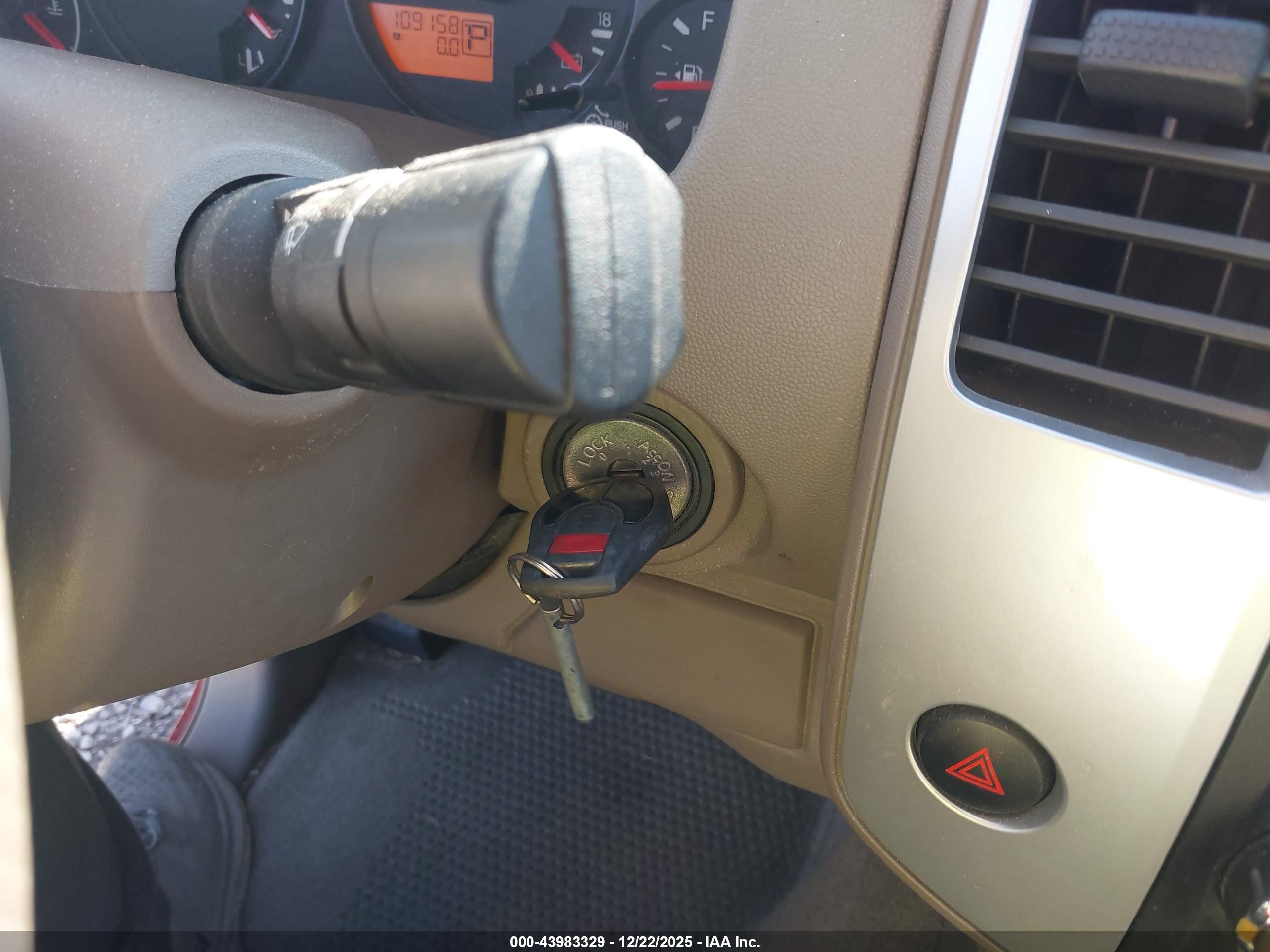 NISSAN FRONTIER image 11