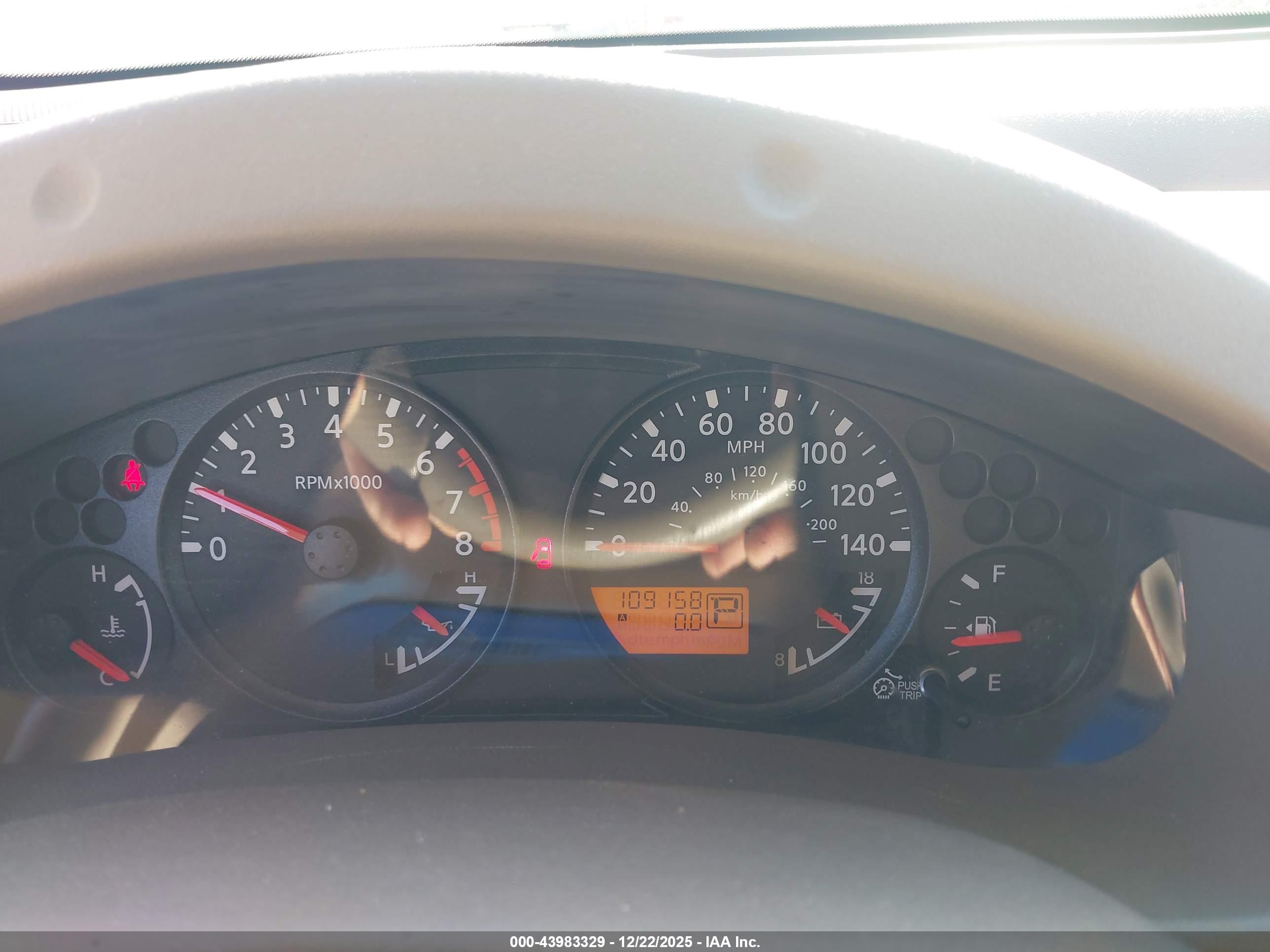 NISSAN FRONTIER image 7
