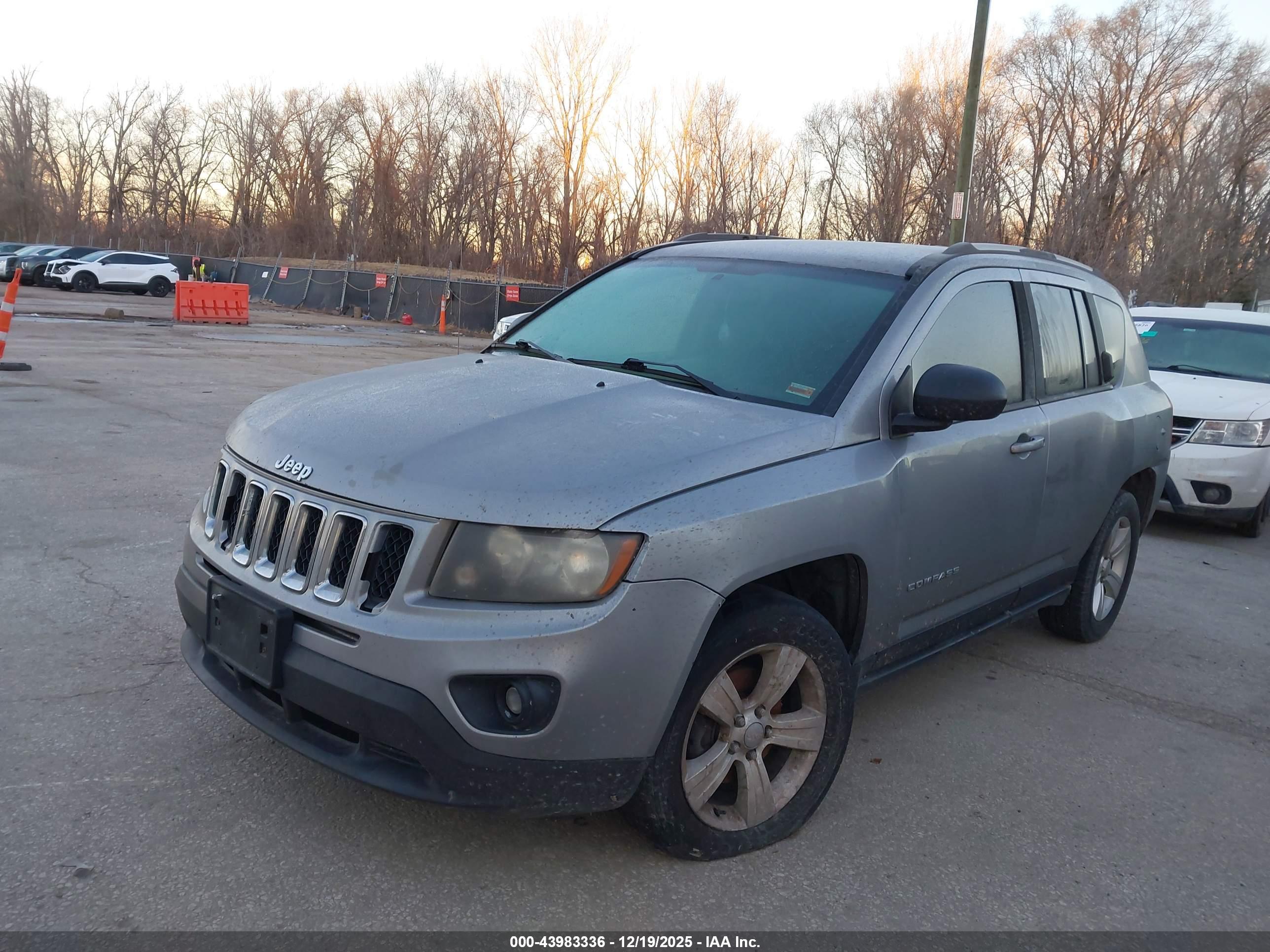 JEEP COMPASS image 2