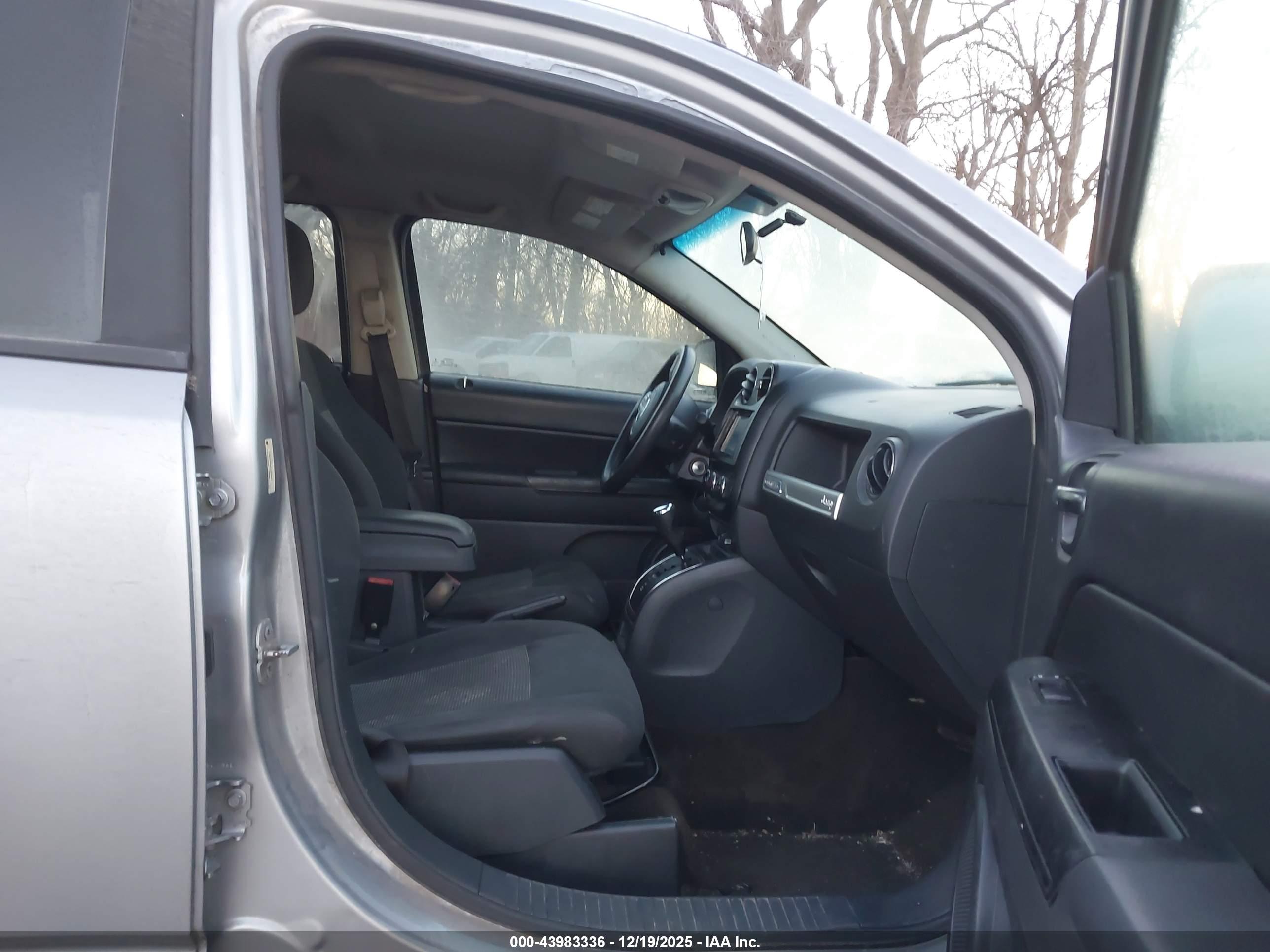 JEEP COMPASS image 5