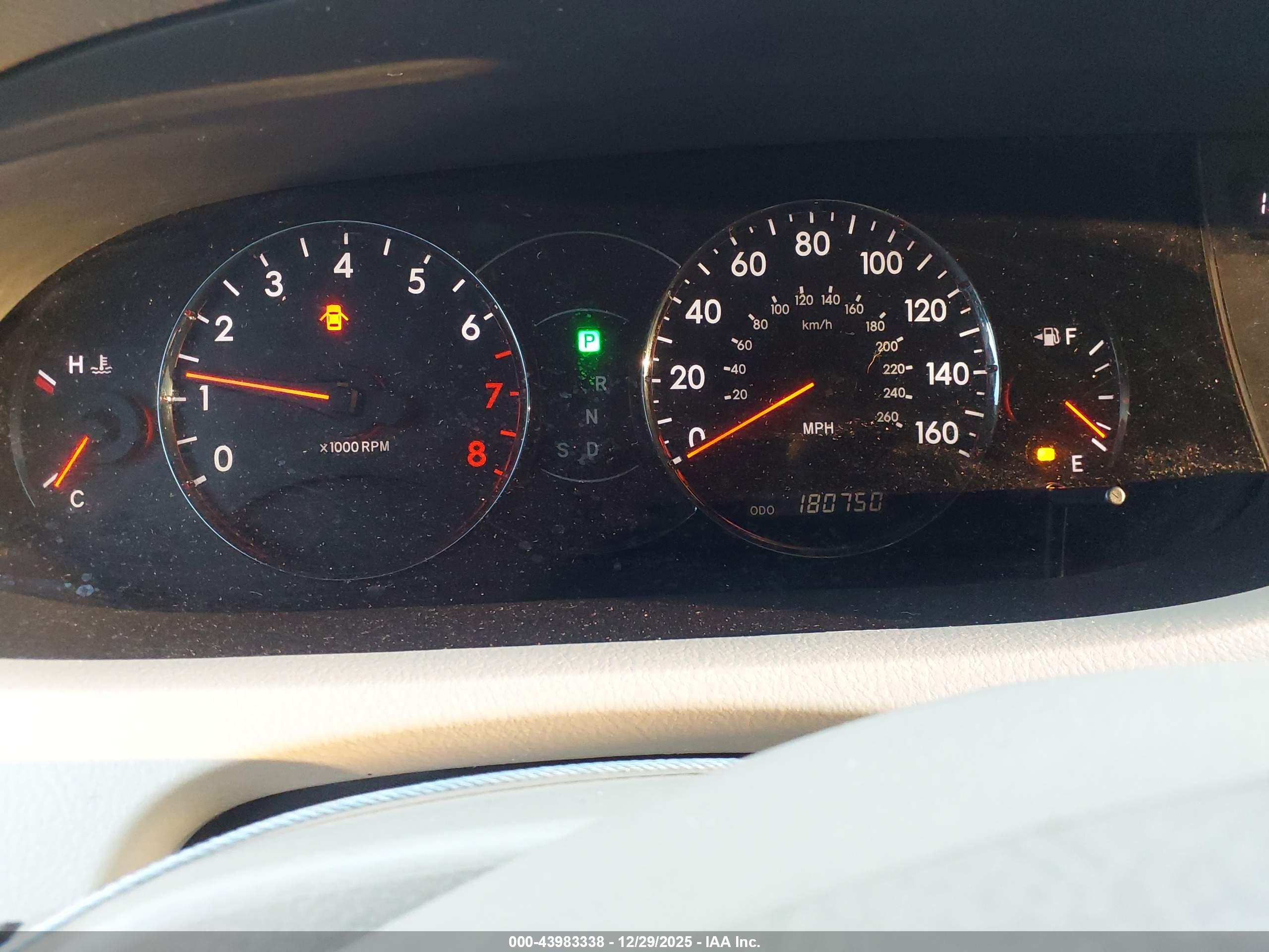 TOYOTA AVALON image 7