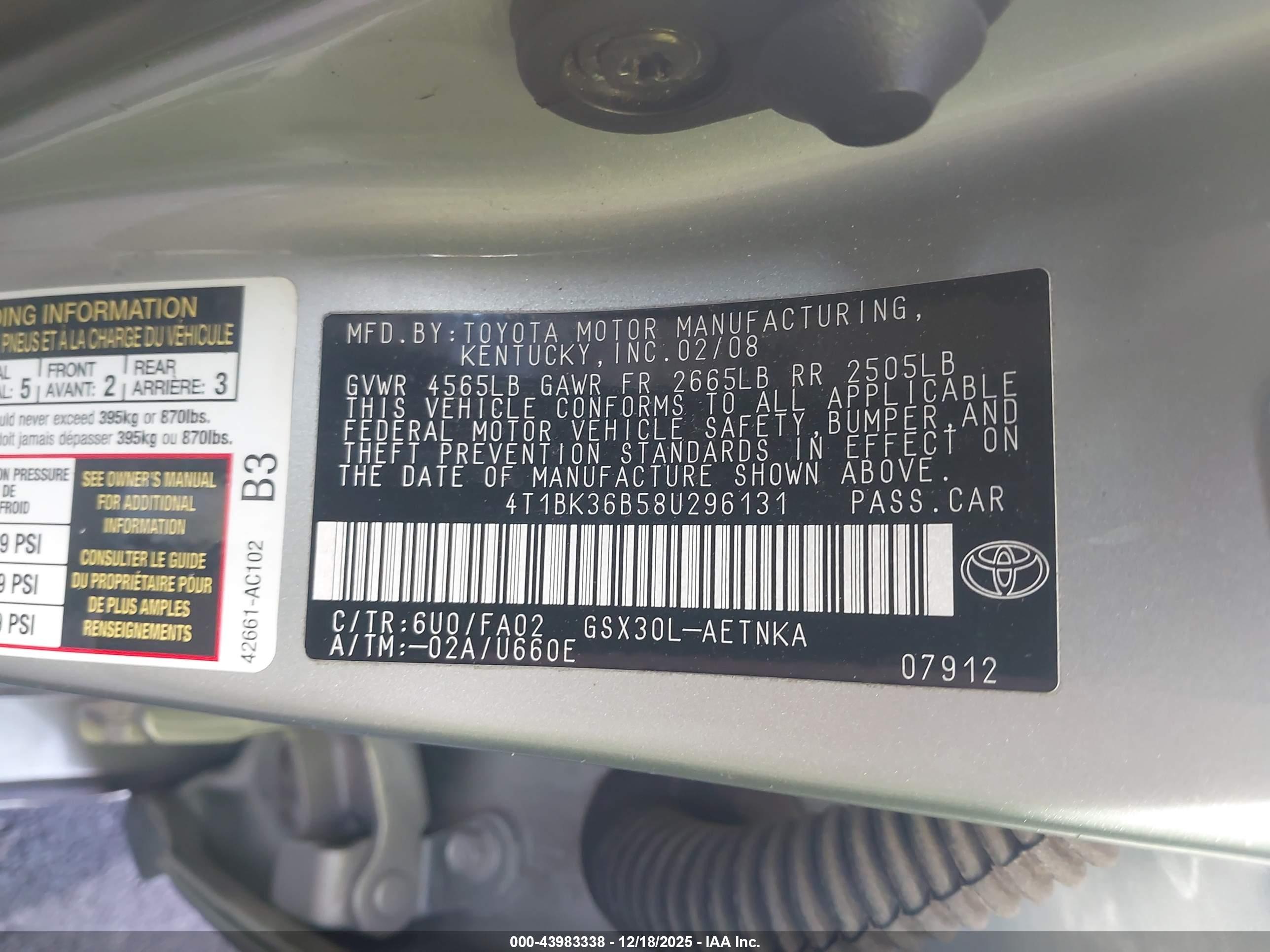 TOYOTA AVALON image 9