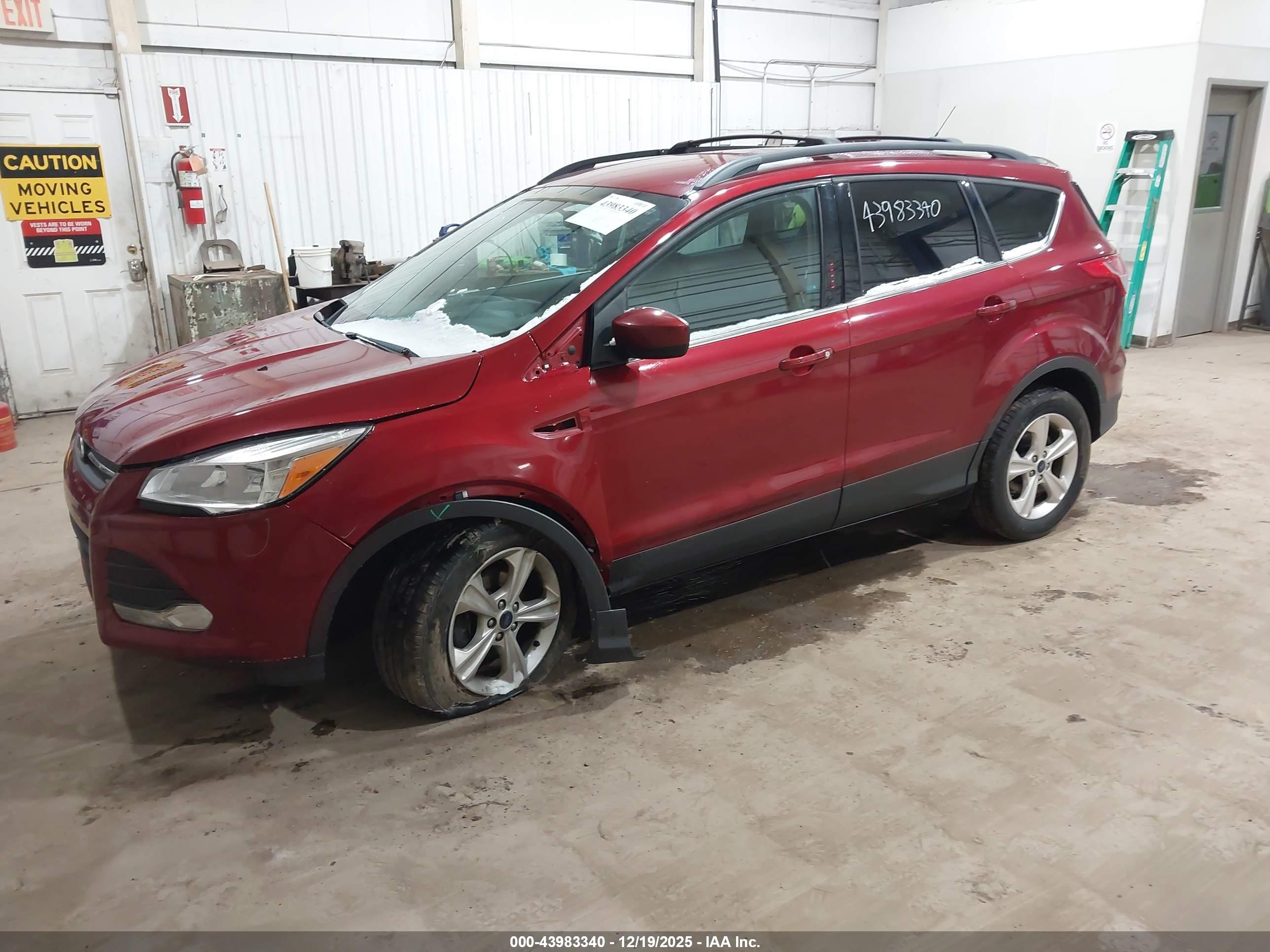 FORD ESCAPE image 2