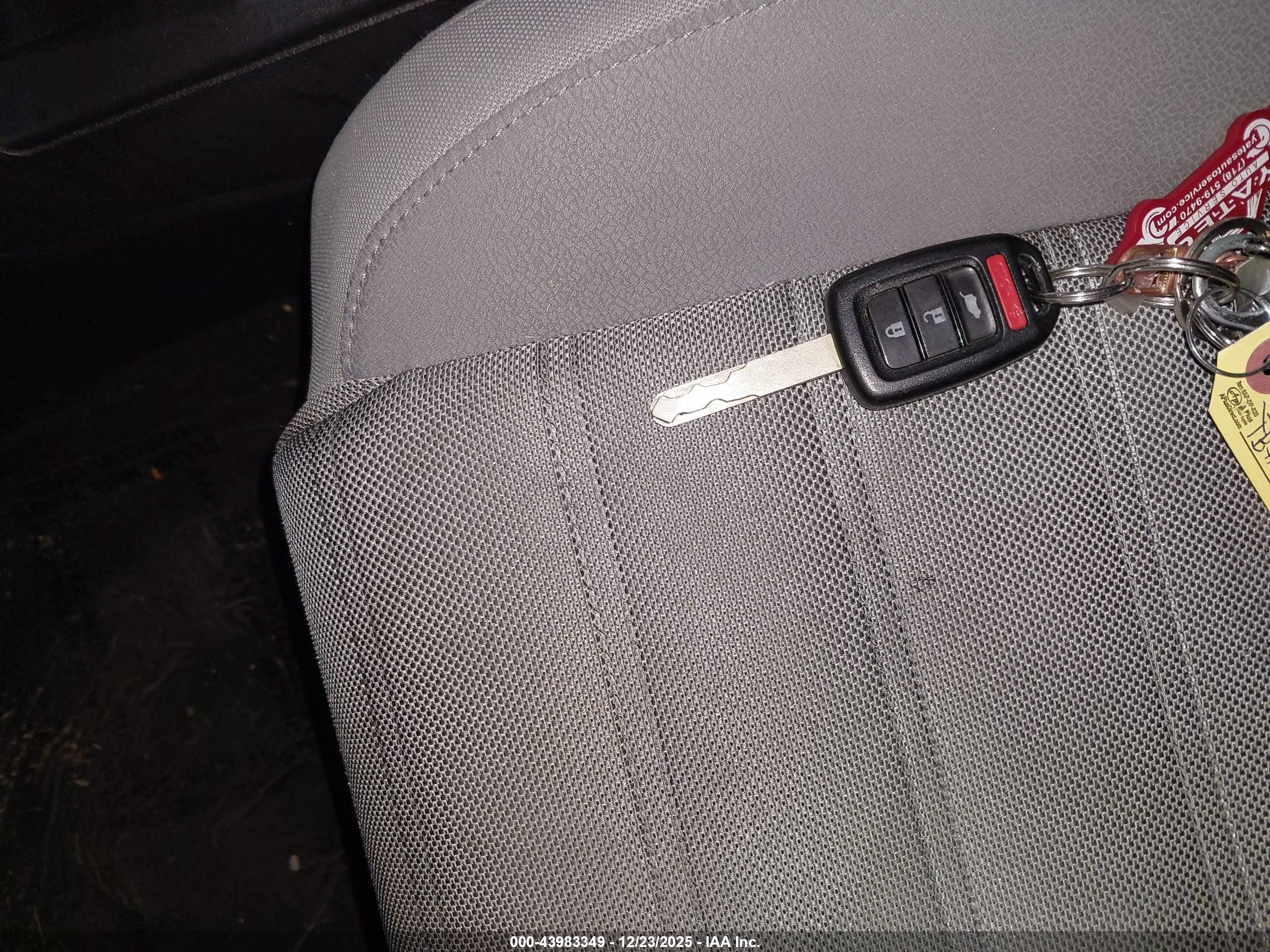 HONDA CR-V image 11