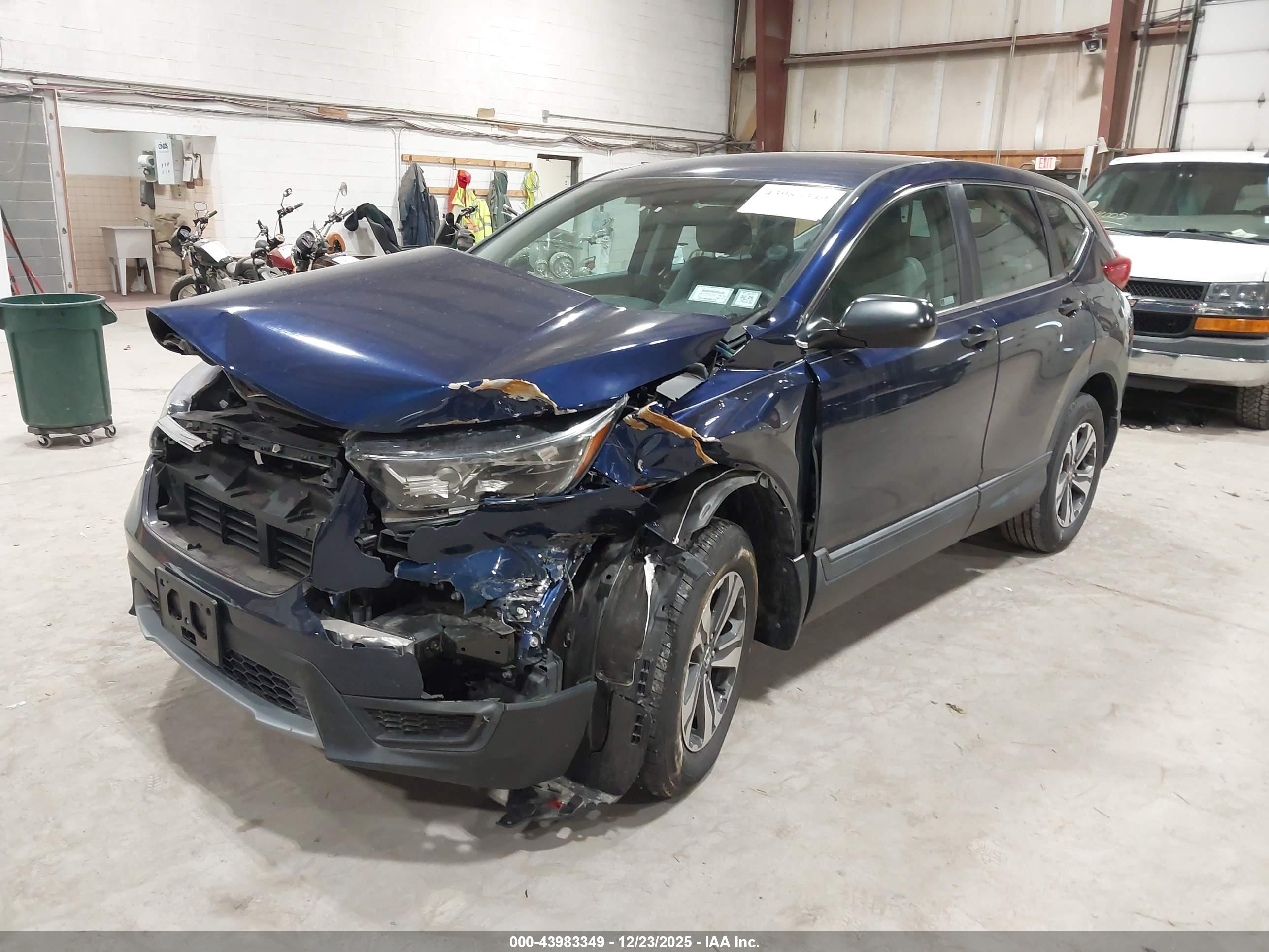 HONDA CR-V image 2