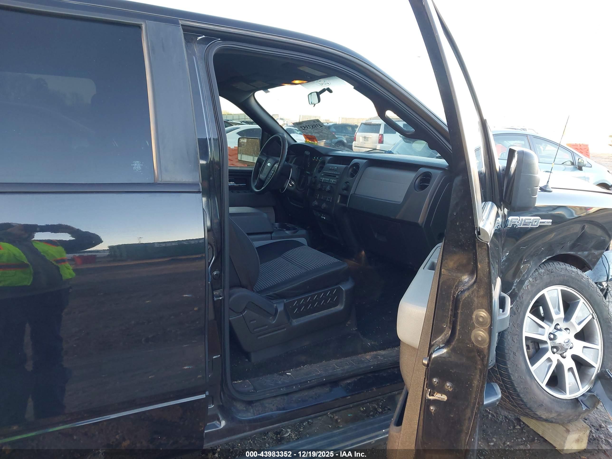 FORD F-150 image 5
