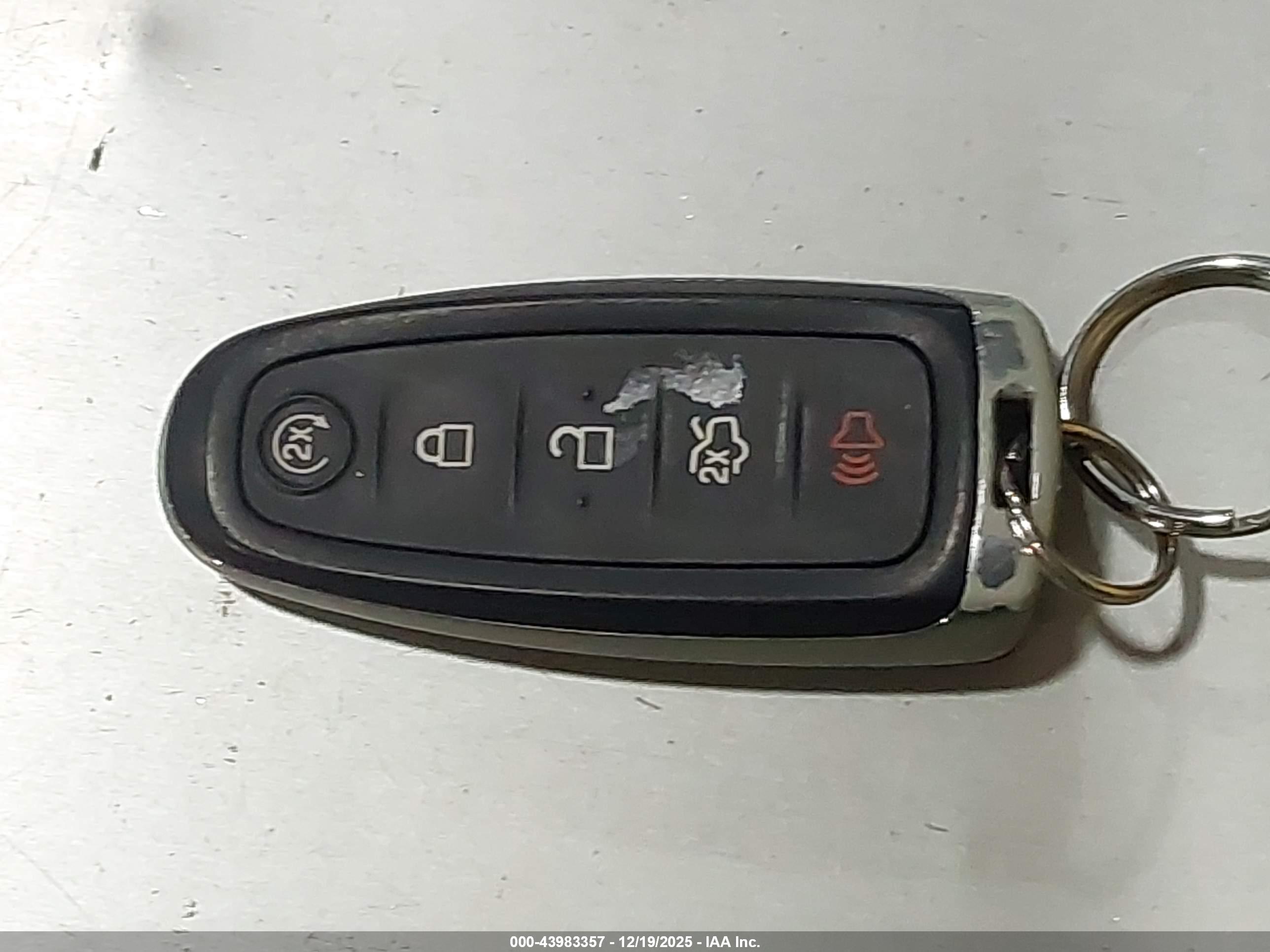 FORD ESCAPE image 11