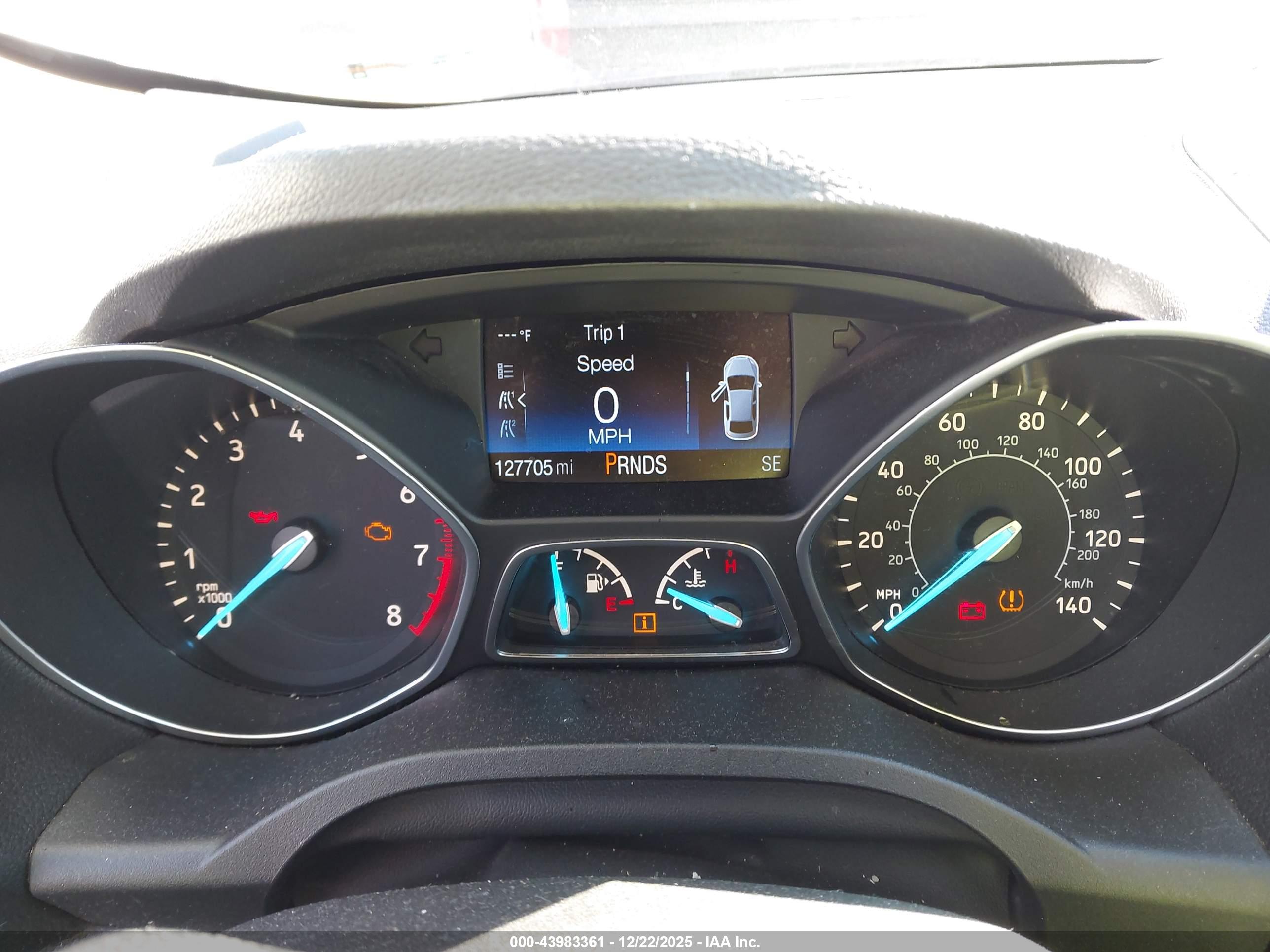 FORD ESCAPE image 7