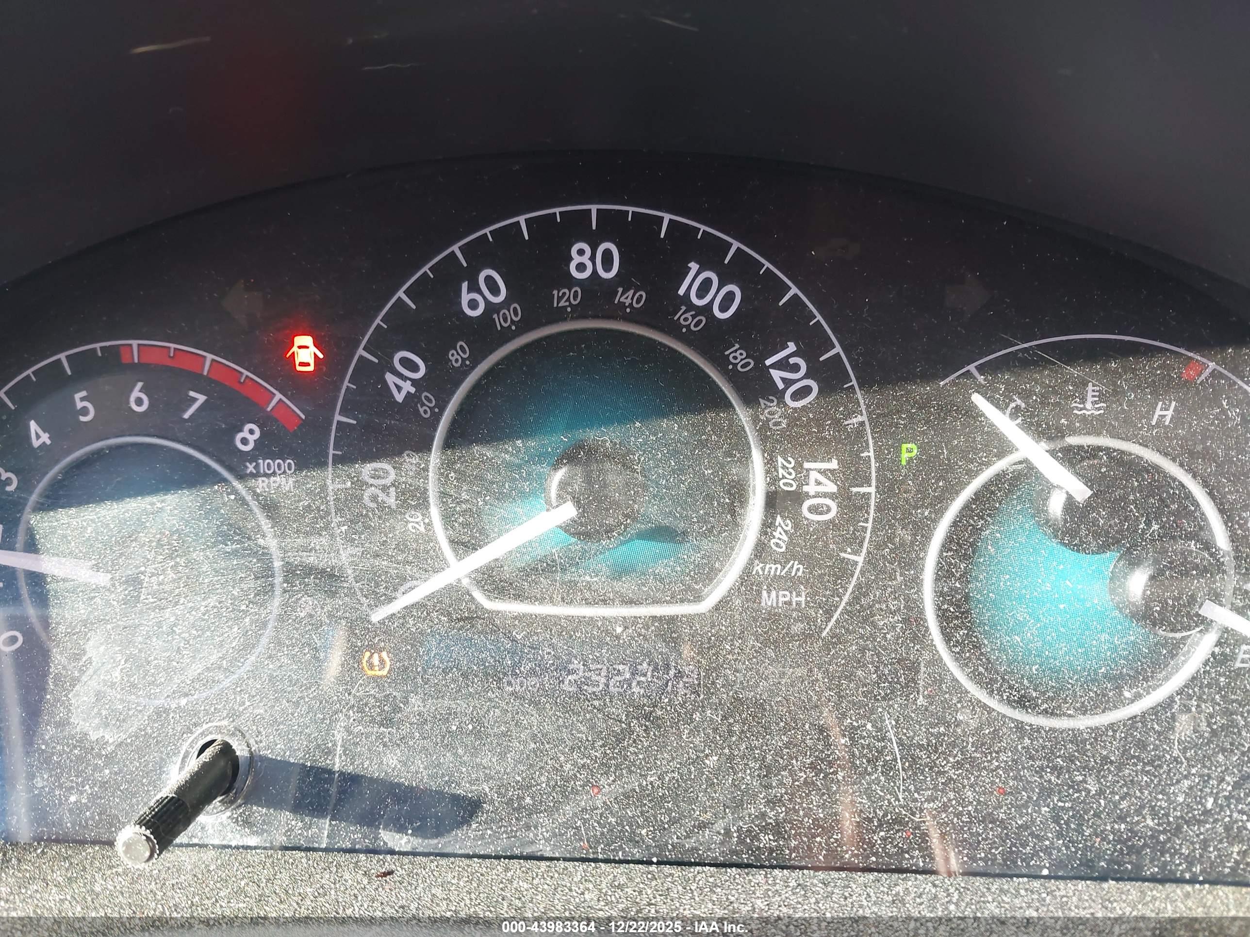 TOYOTA CAMRY image 7