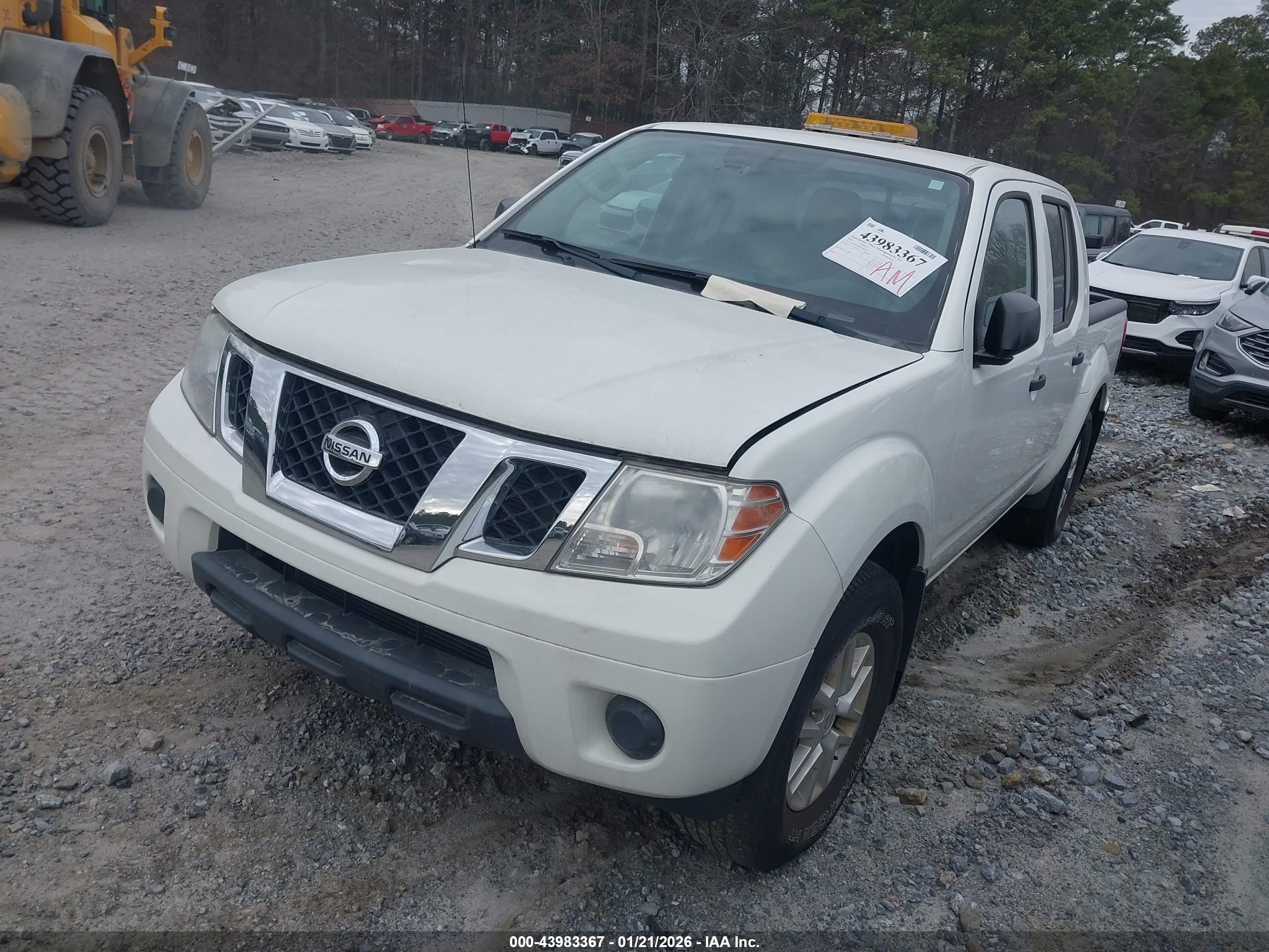 NISSAN FRONTIER image 2
