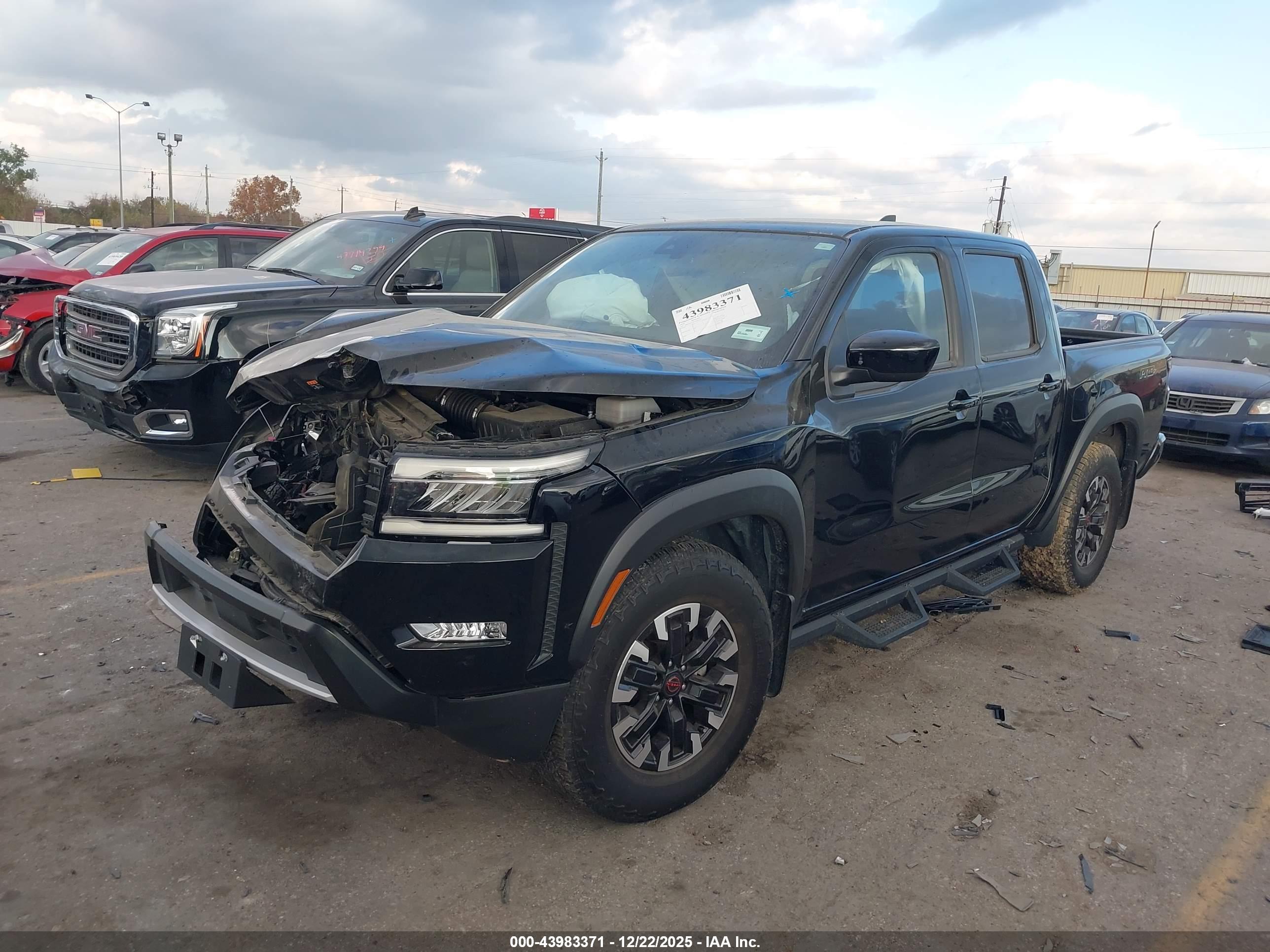 NISSAN FRONTIER image 6
