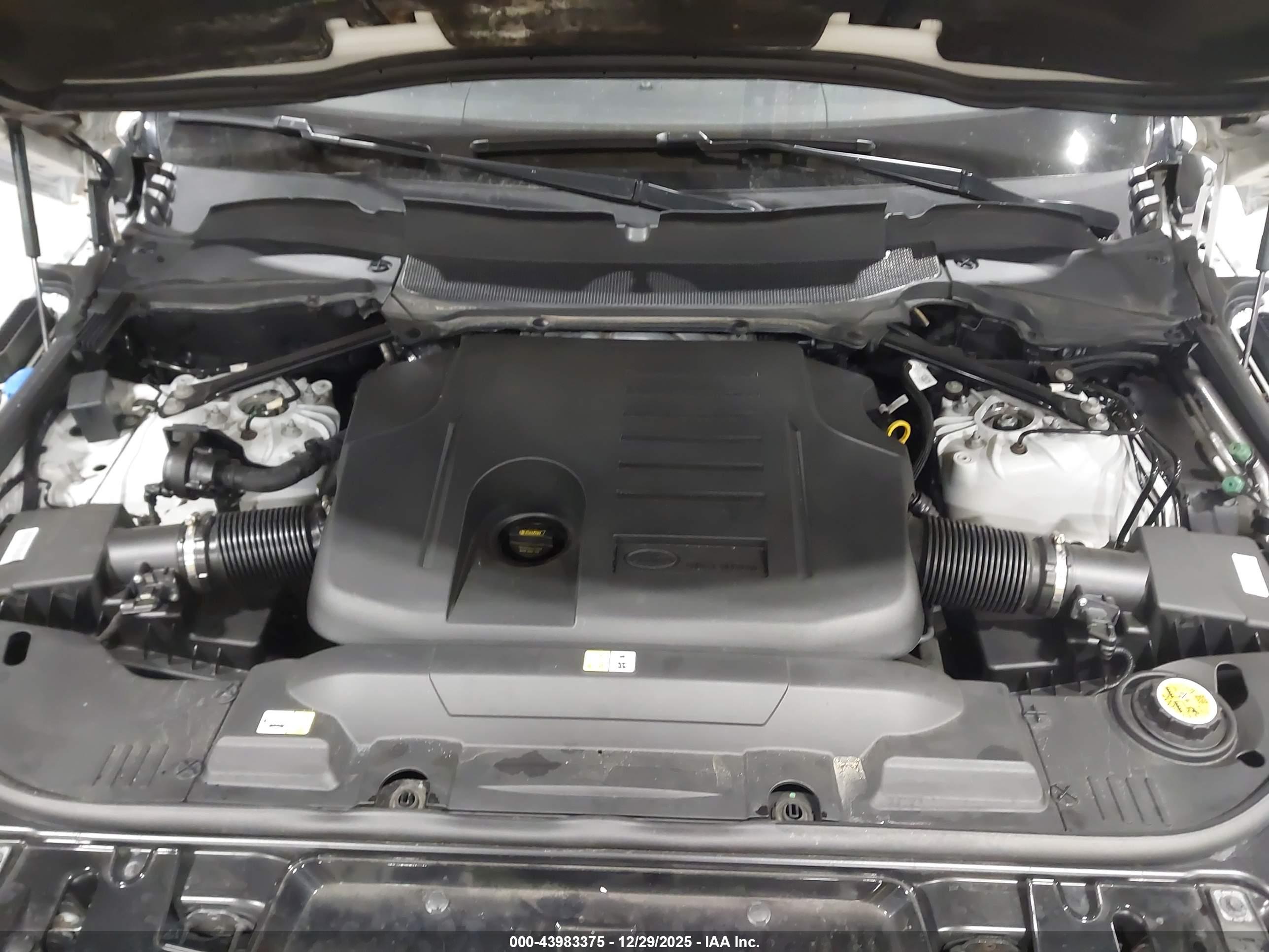 LAND ROVER image 10