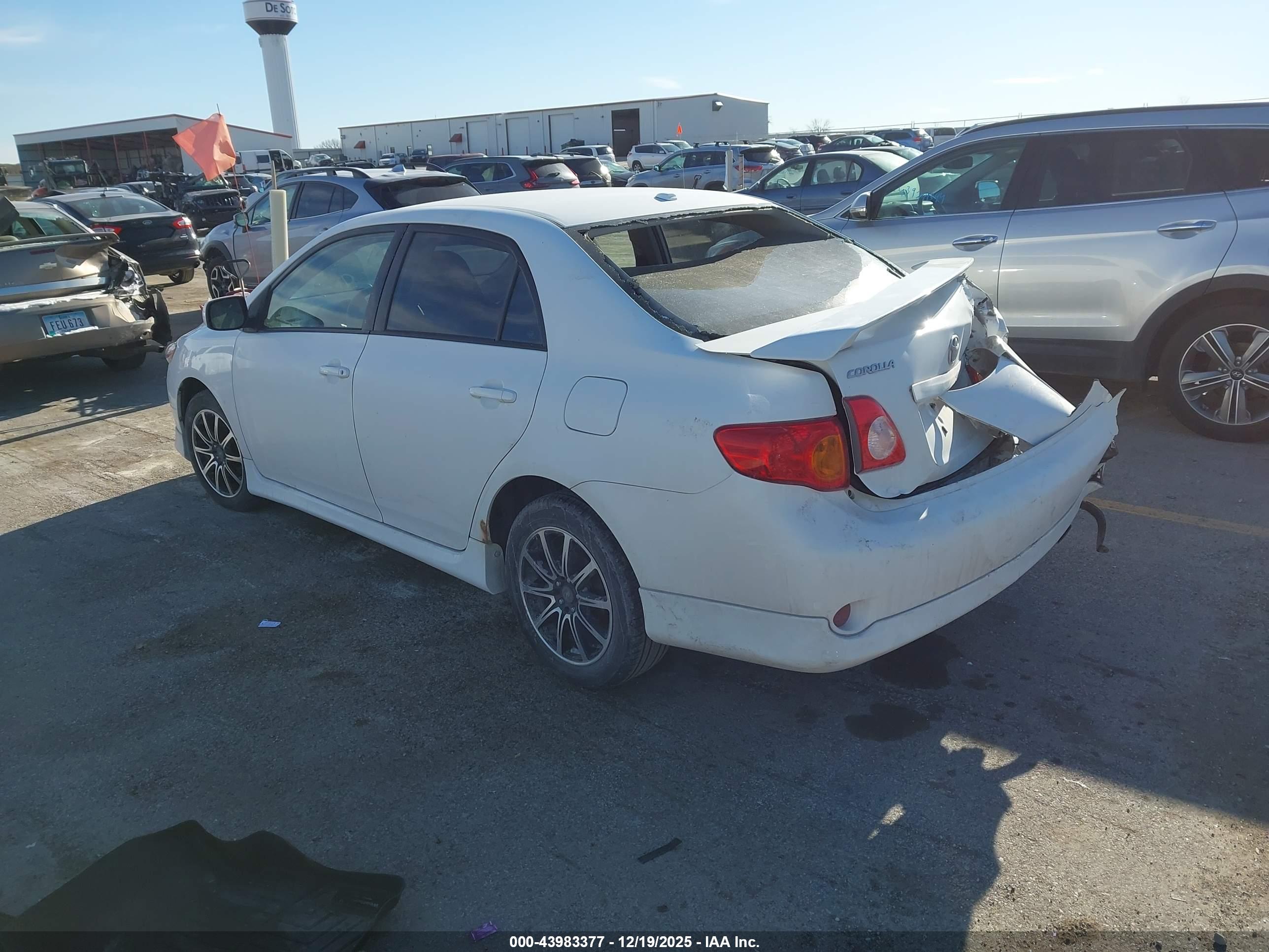 TOYOTA COROLLA image 3