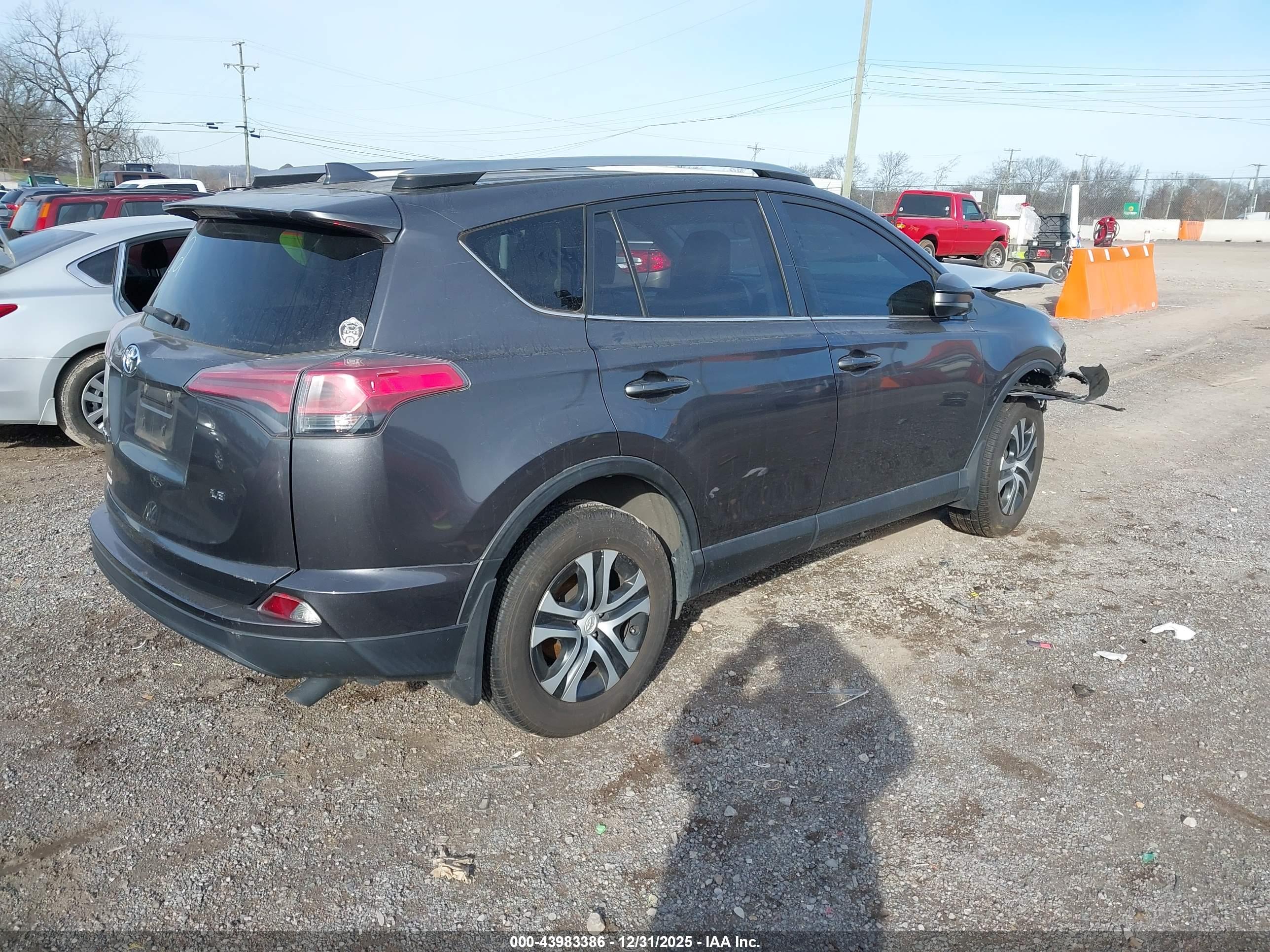 TOYOTA RAV4 image 4