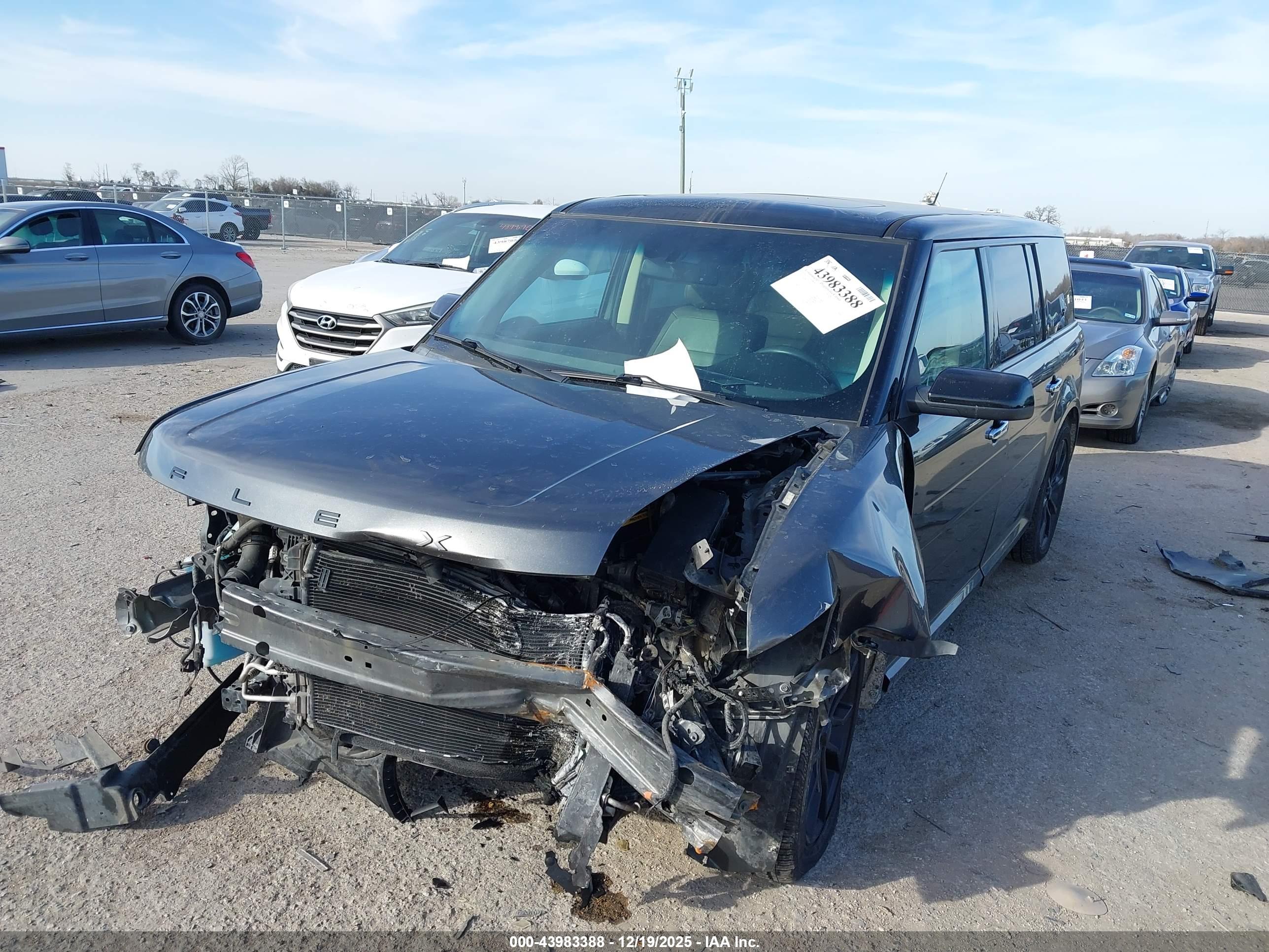 FORD FLEX image 2