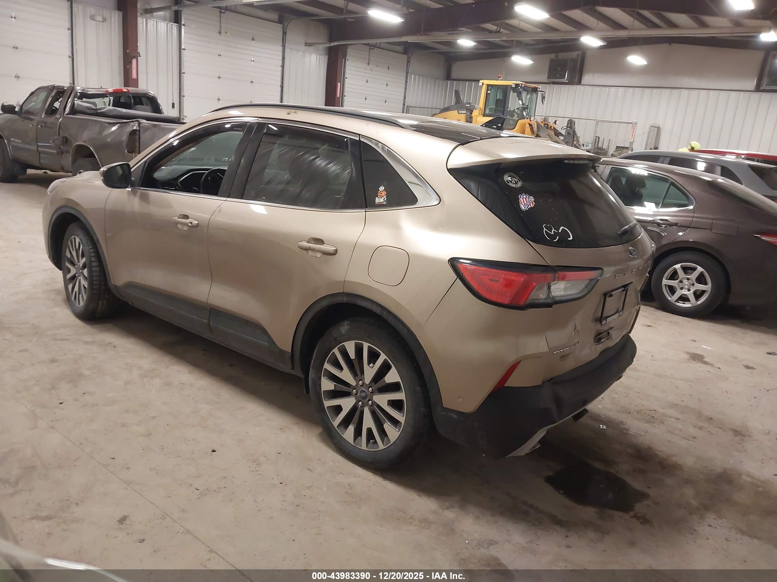 FORD ESCAPE image 3