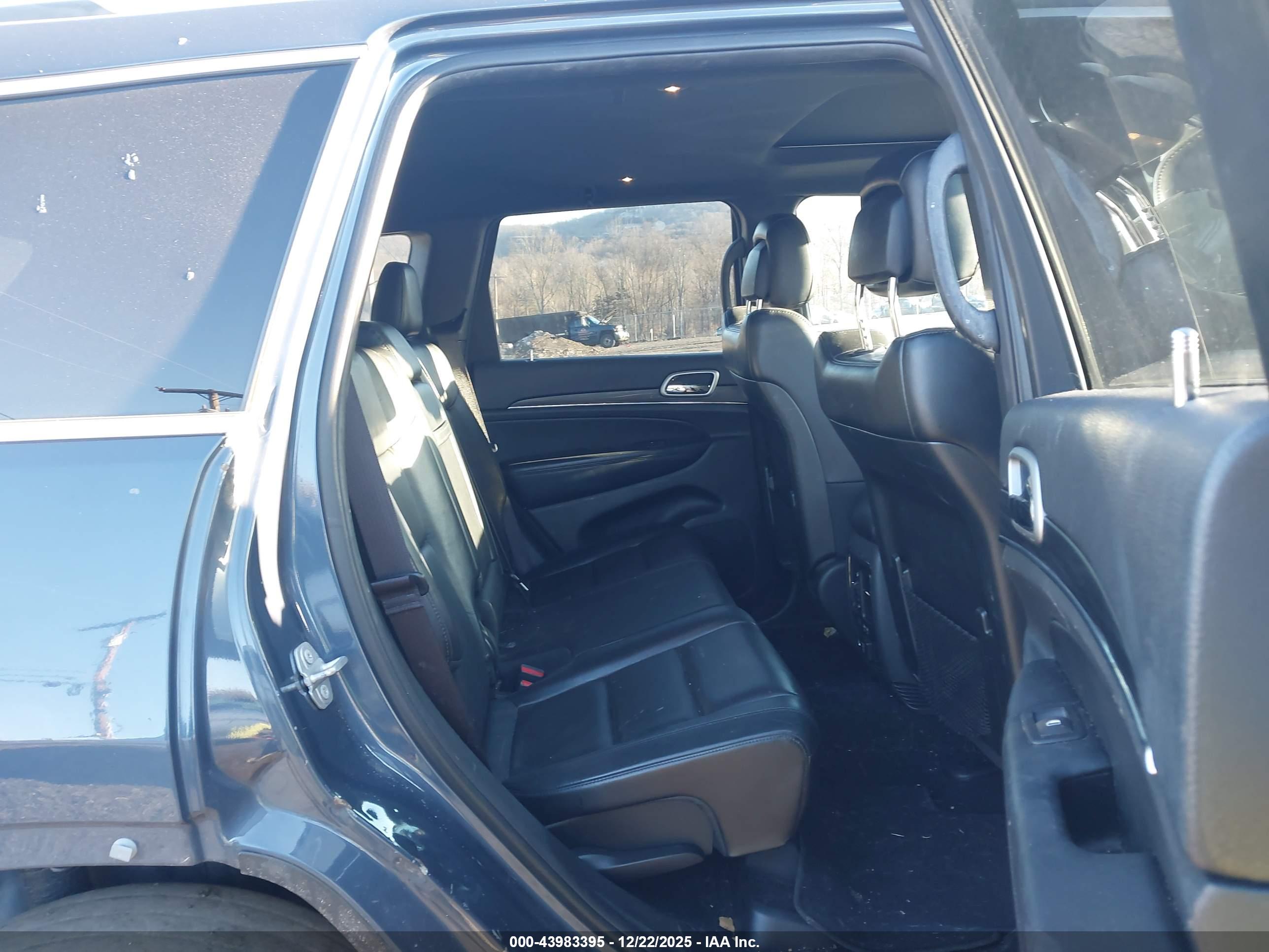 JEEP GRAND image 8
