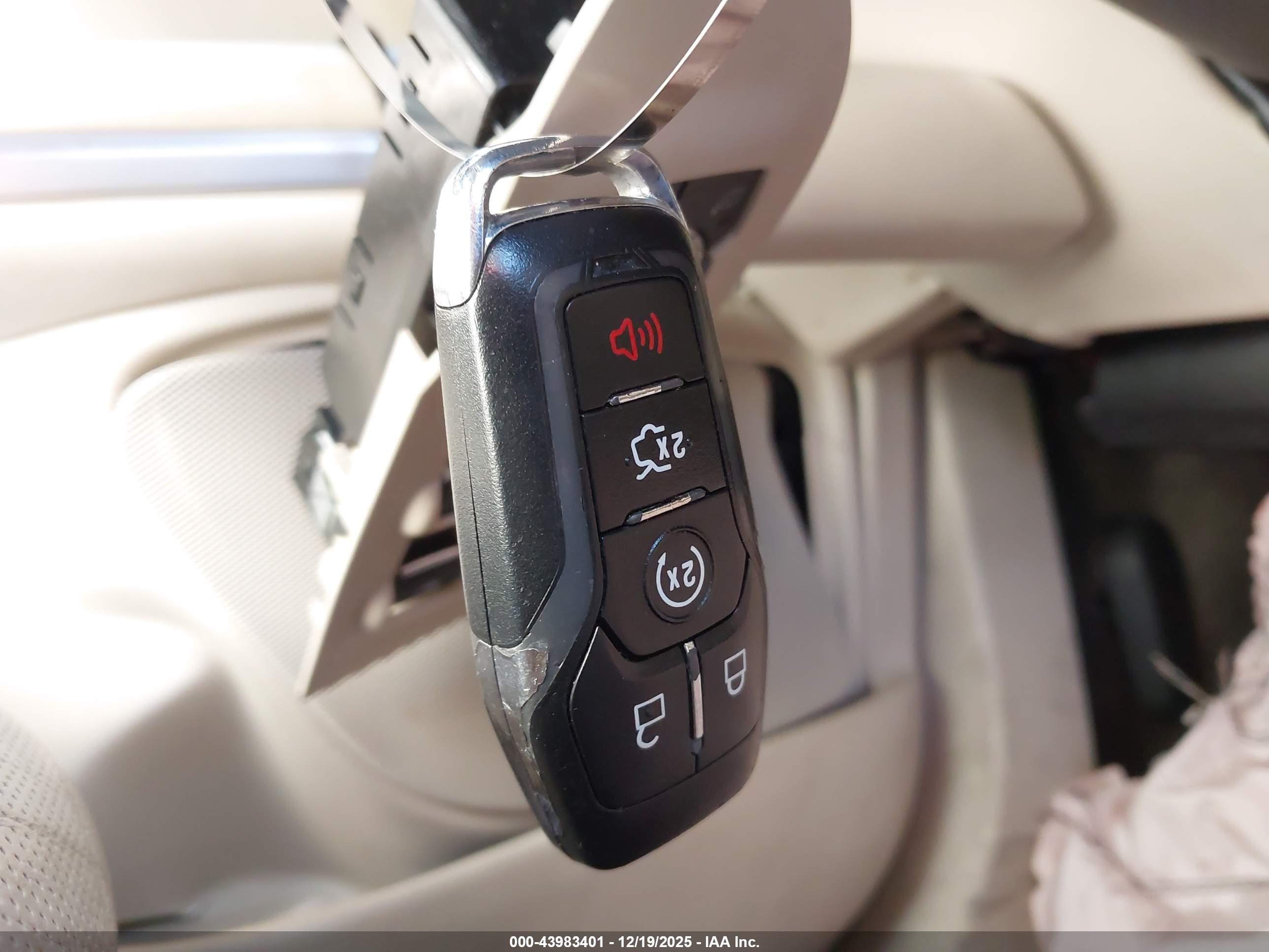 LINCOLN MKZ image 11