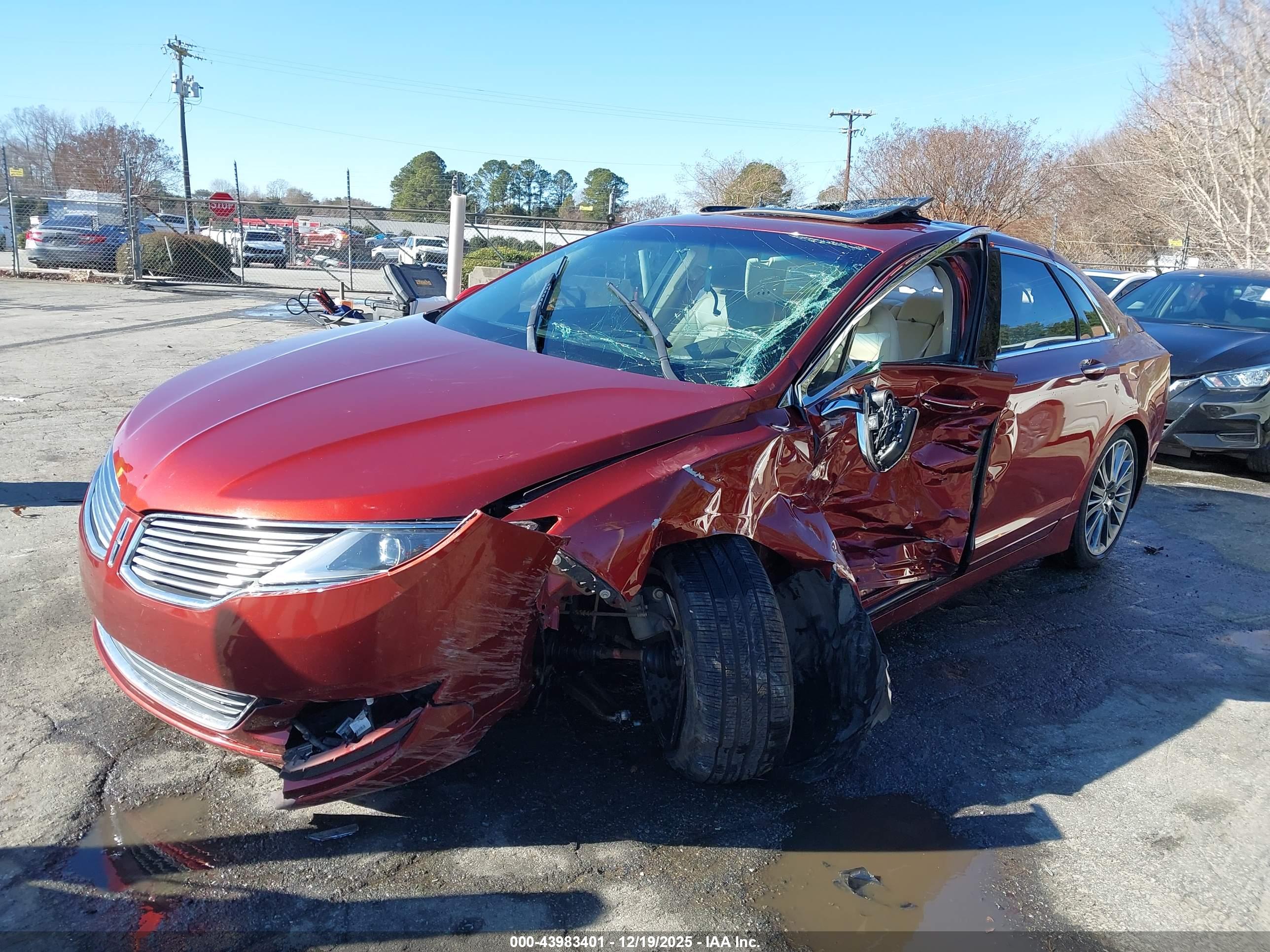LINCOLN MKZ image 2