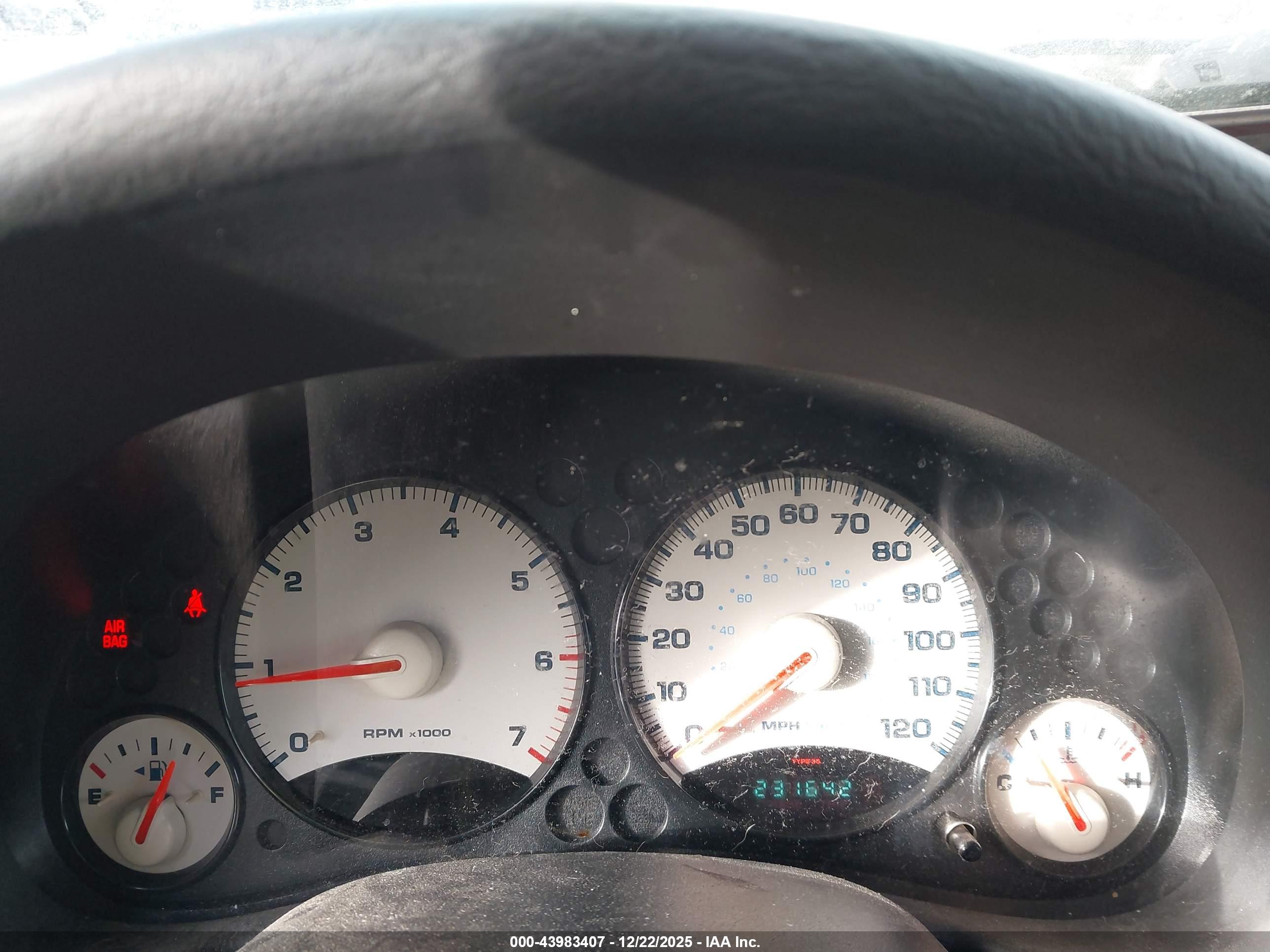 JEEP LIBERTY image 7