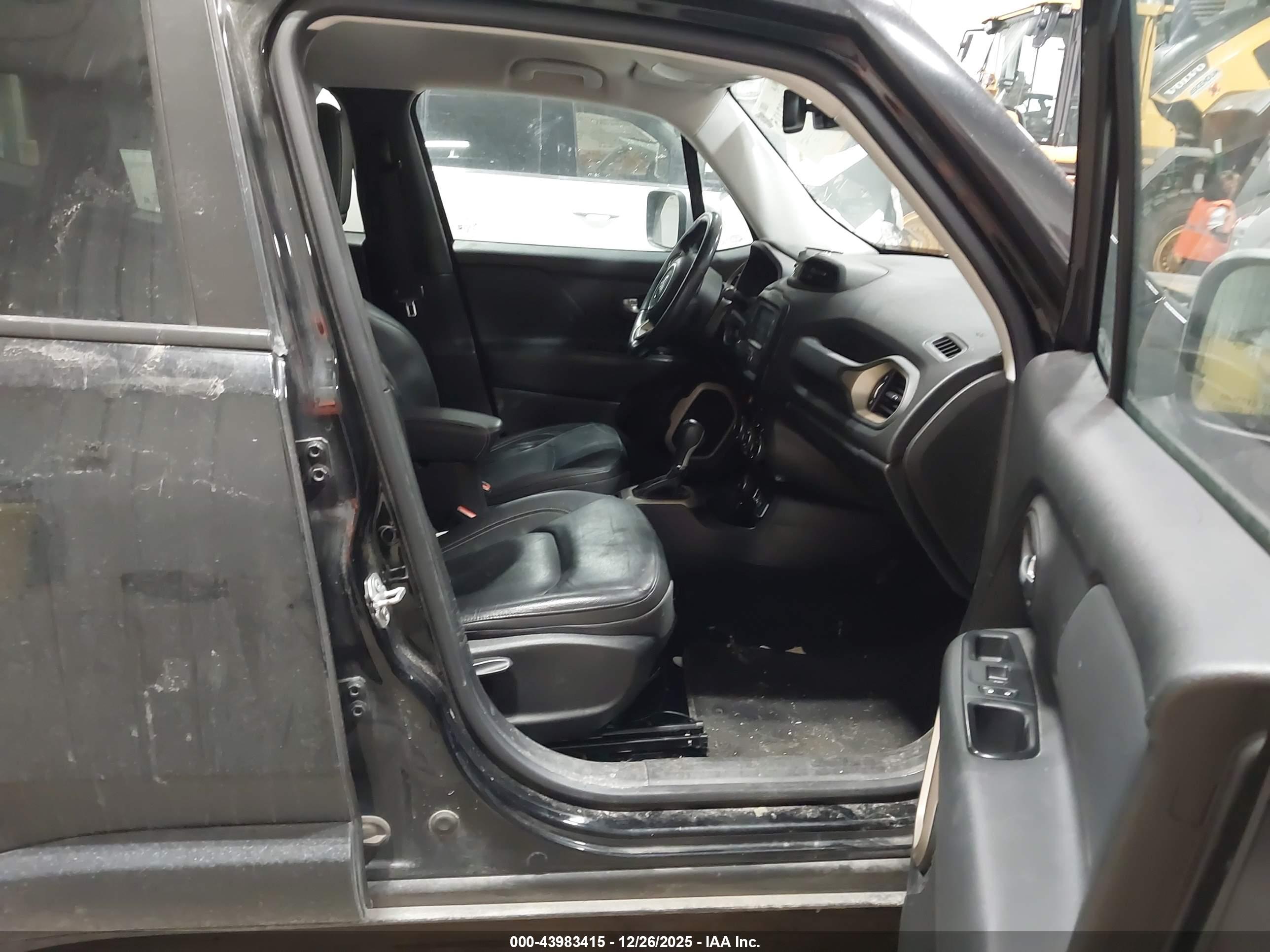JEEP RENEGADE image 5