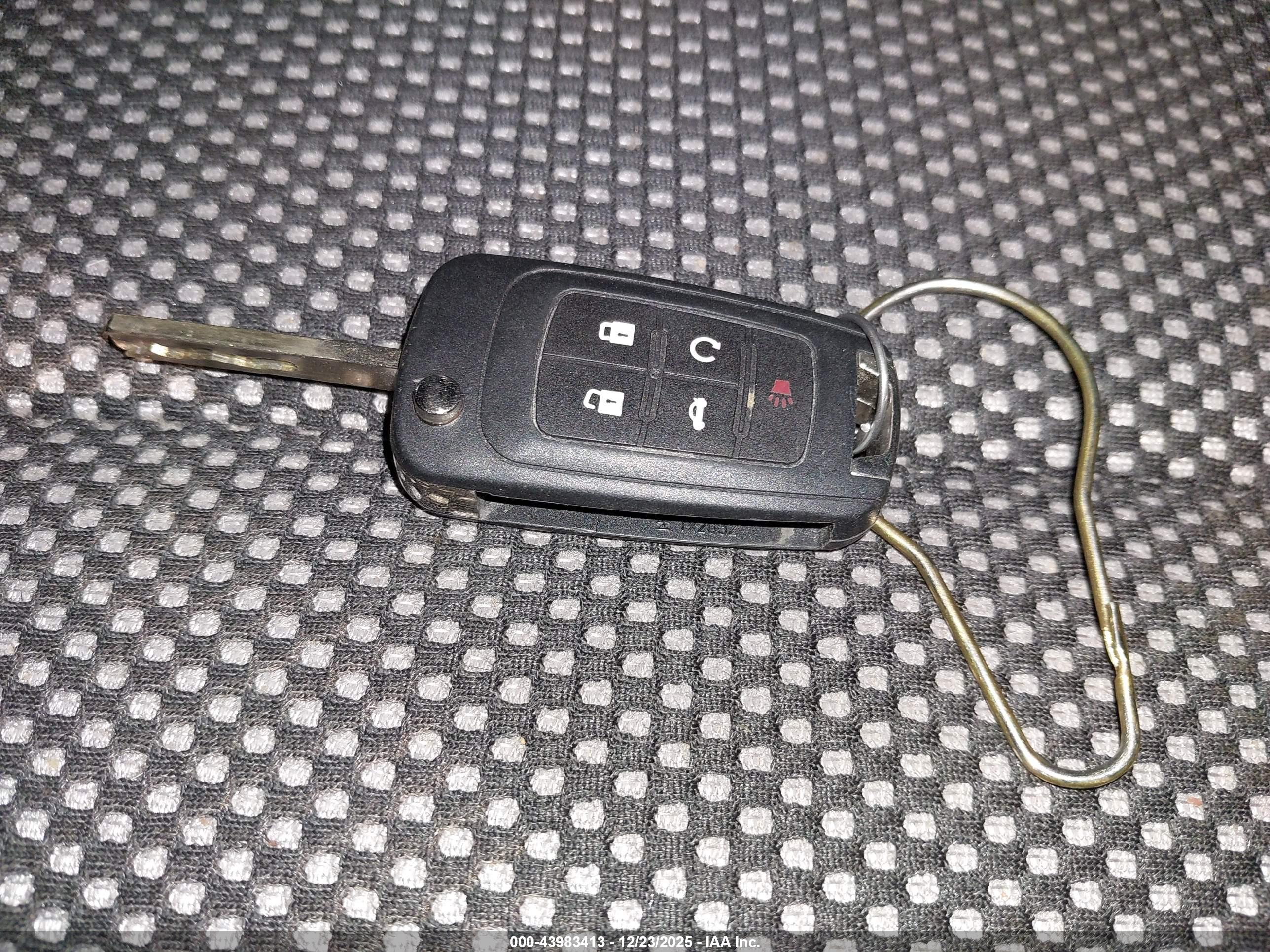 CHEVROLET EQUINOX image 11