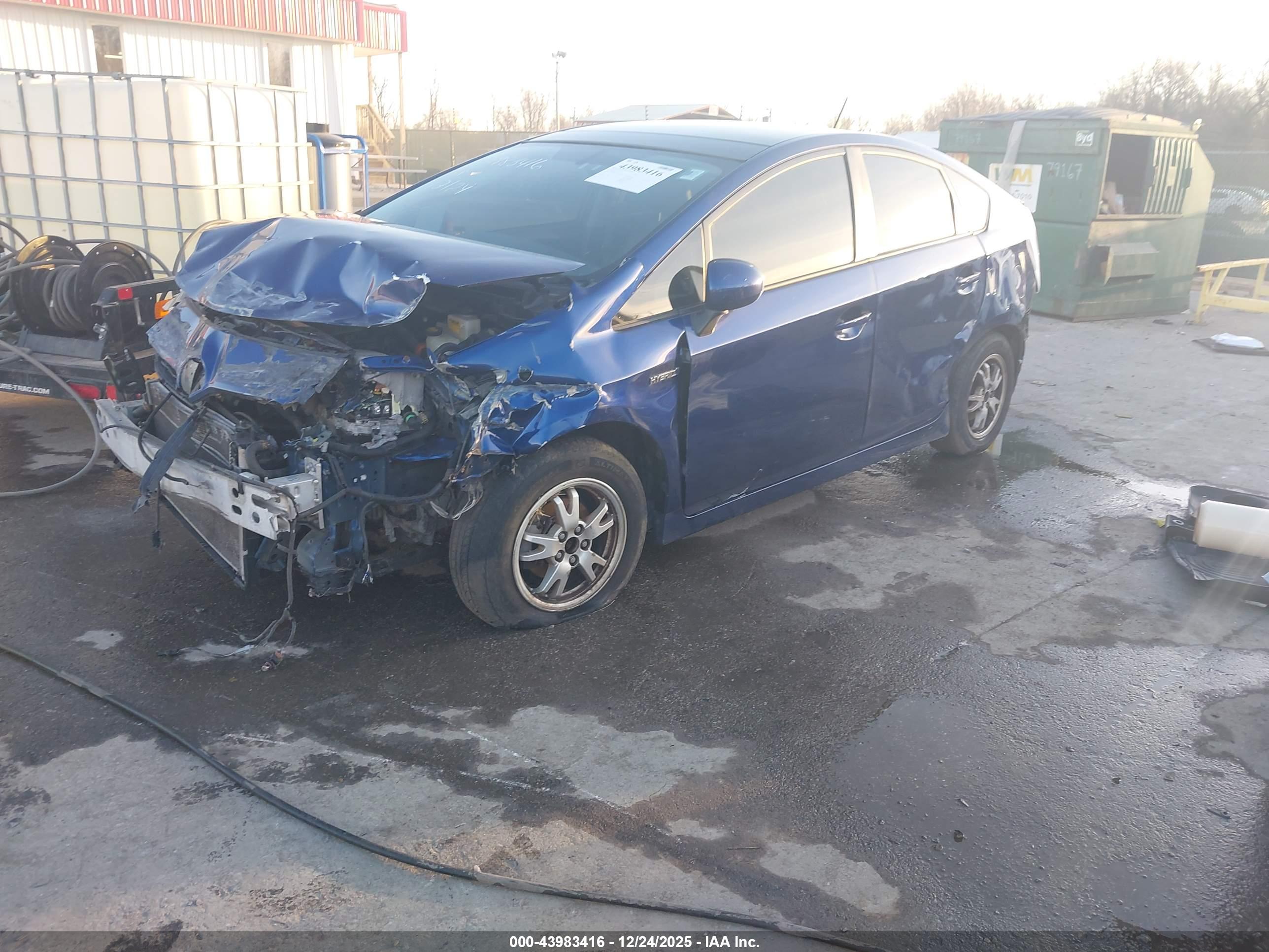 TOYOTA PRIUS image 2