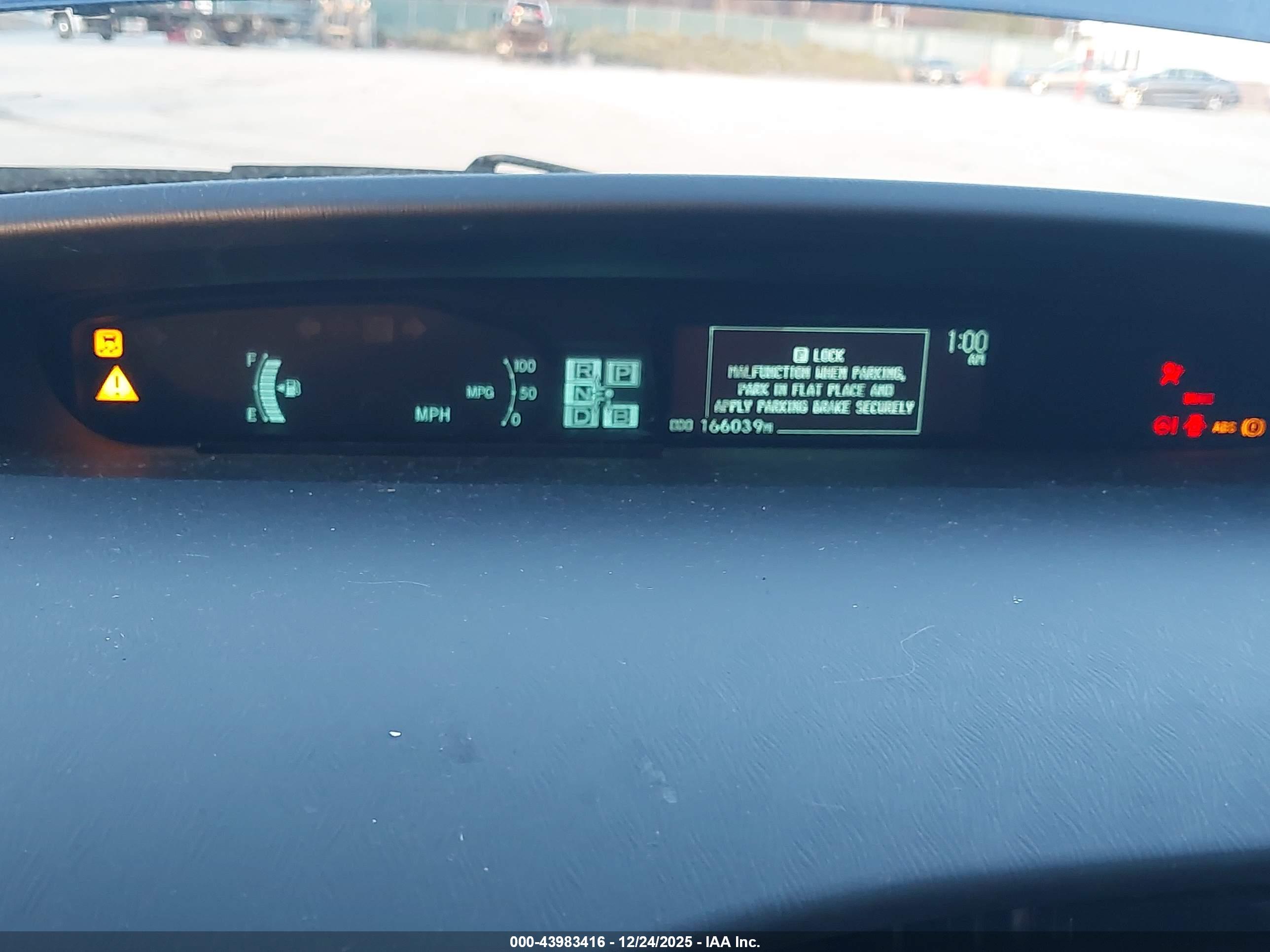 TOYOTA PRIUS image 7
