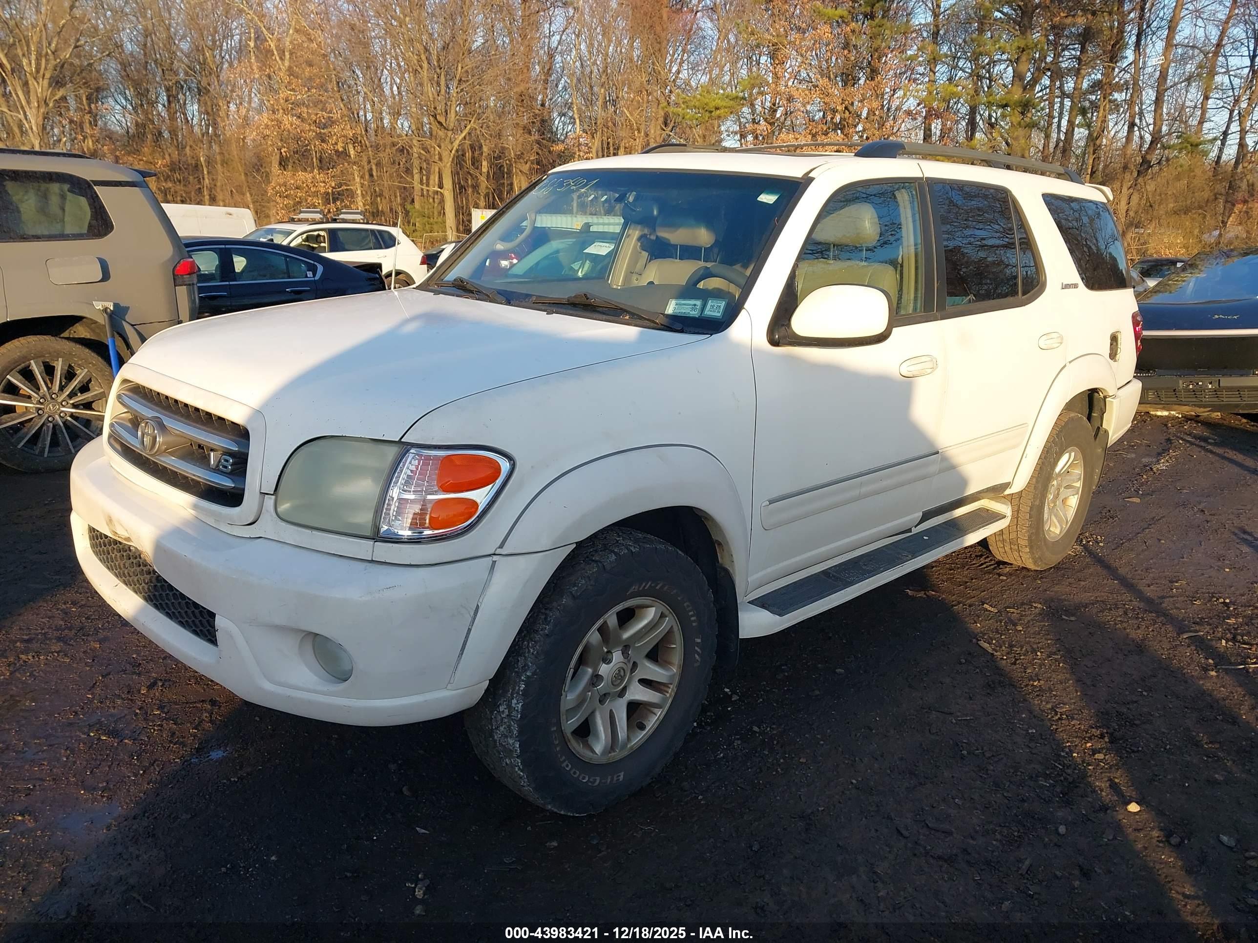 TOYOTA SEQUOIA image 2